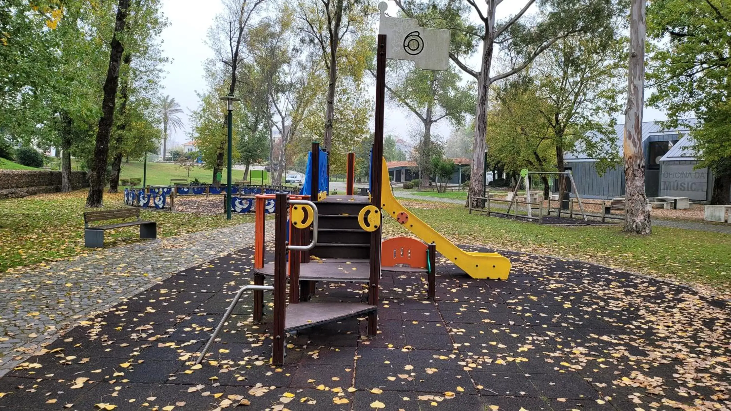 Nearby landmark, Children's Play Area in Residencia Paris