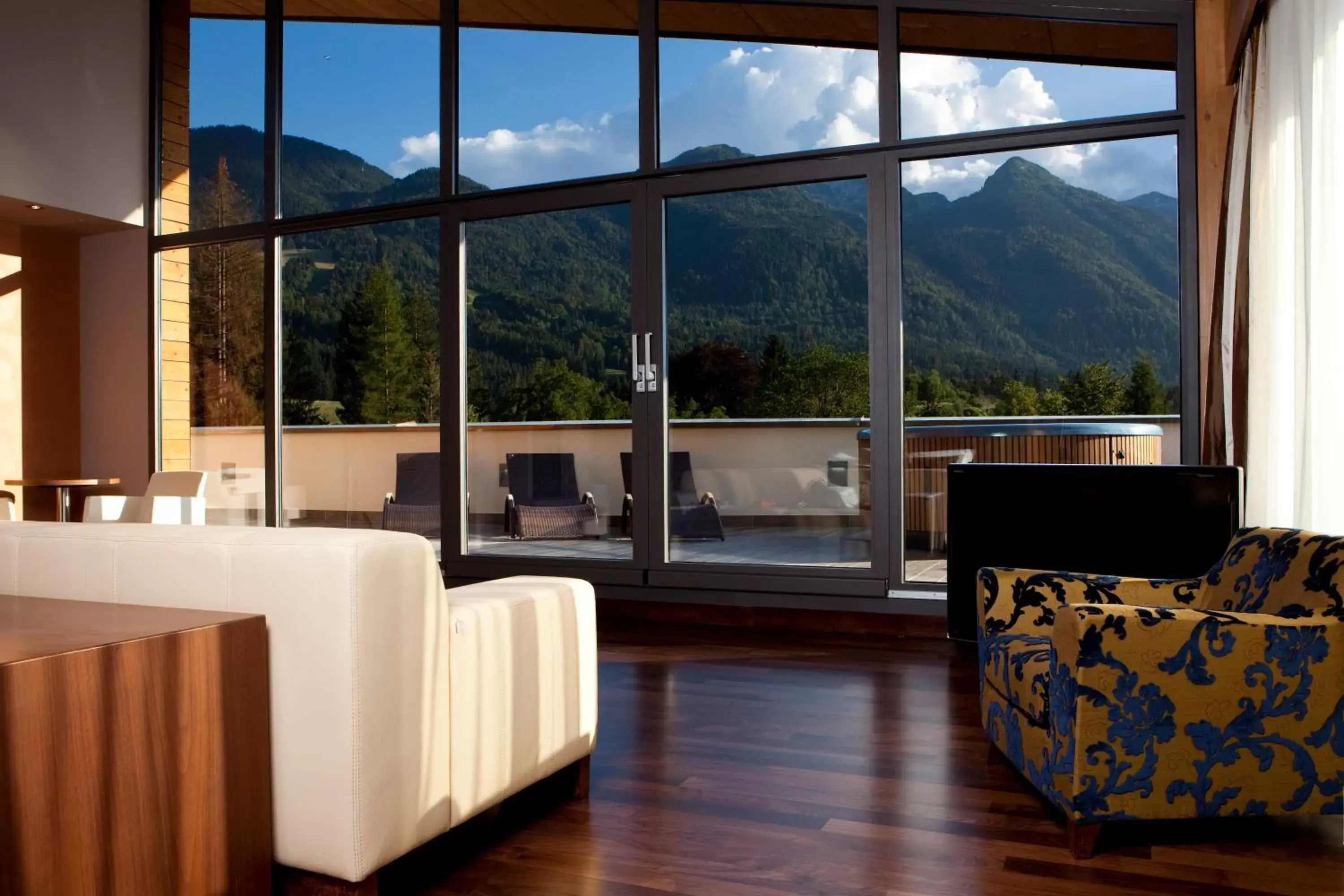 Living room, Mountain View in Bohinj Eco Hotel