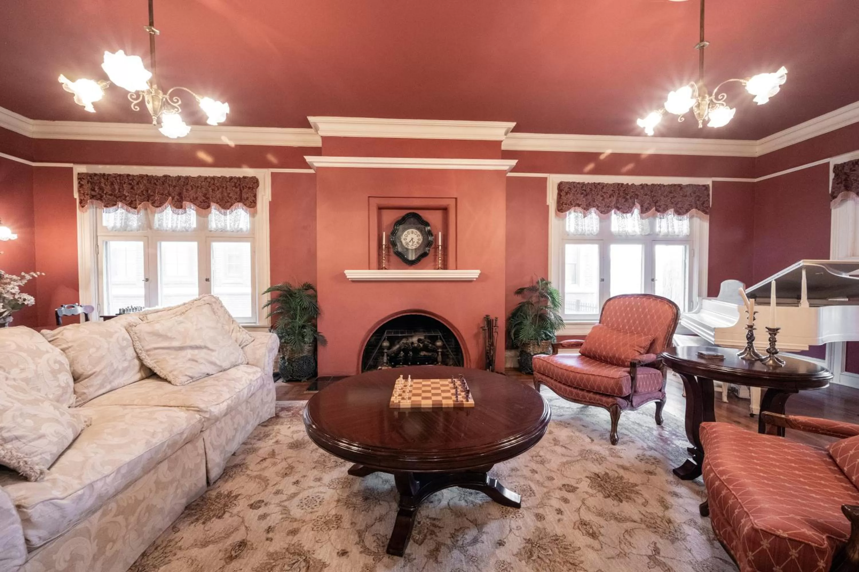 Living room in Stone Soup Inn