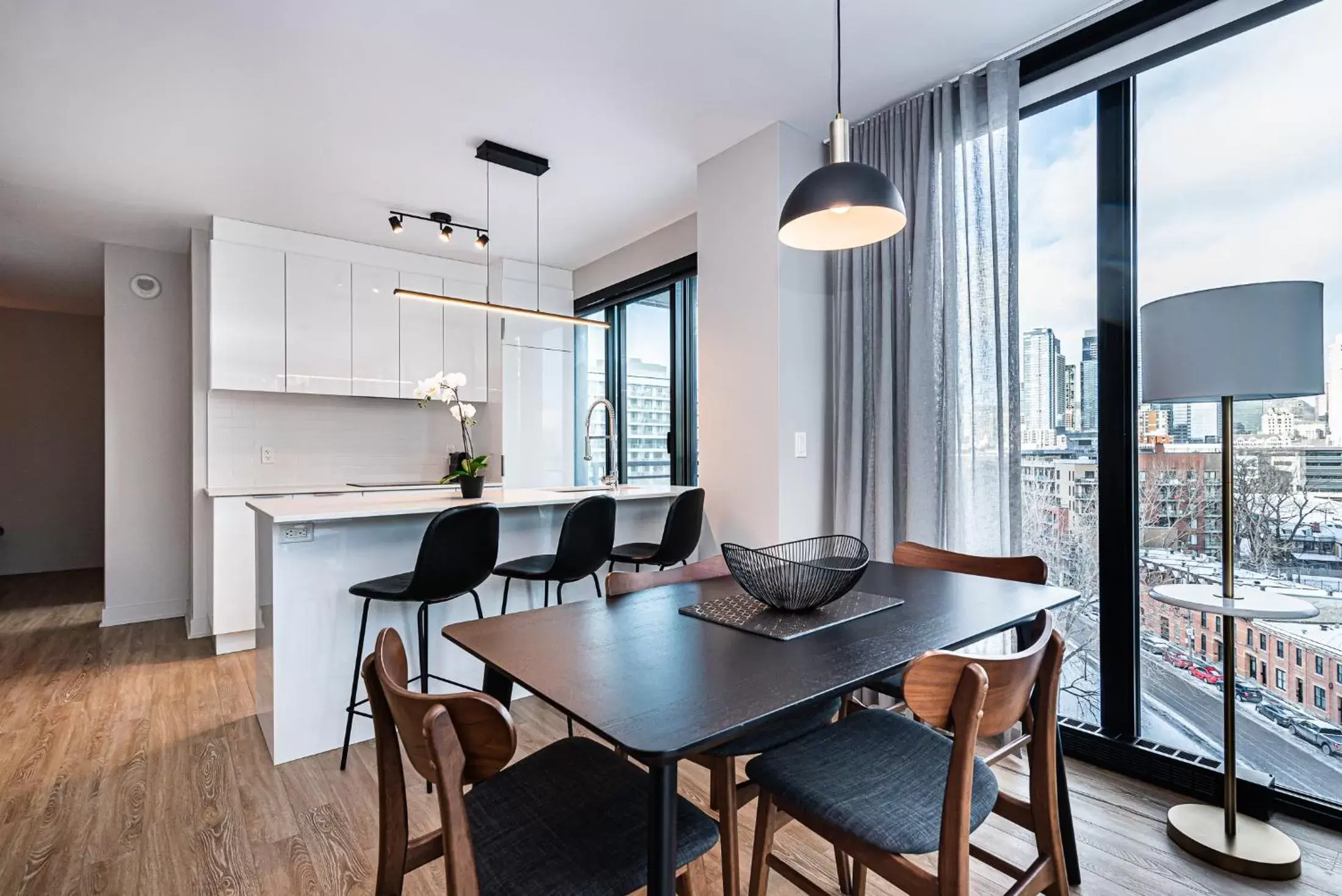 Dining Area in WRFY Griffintown Apartment