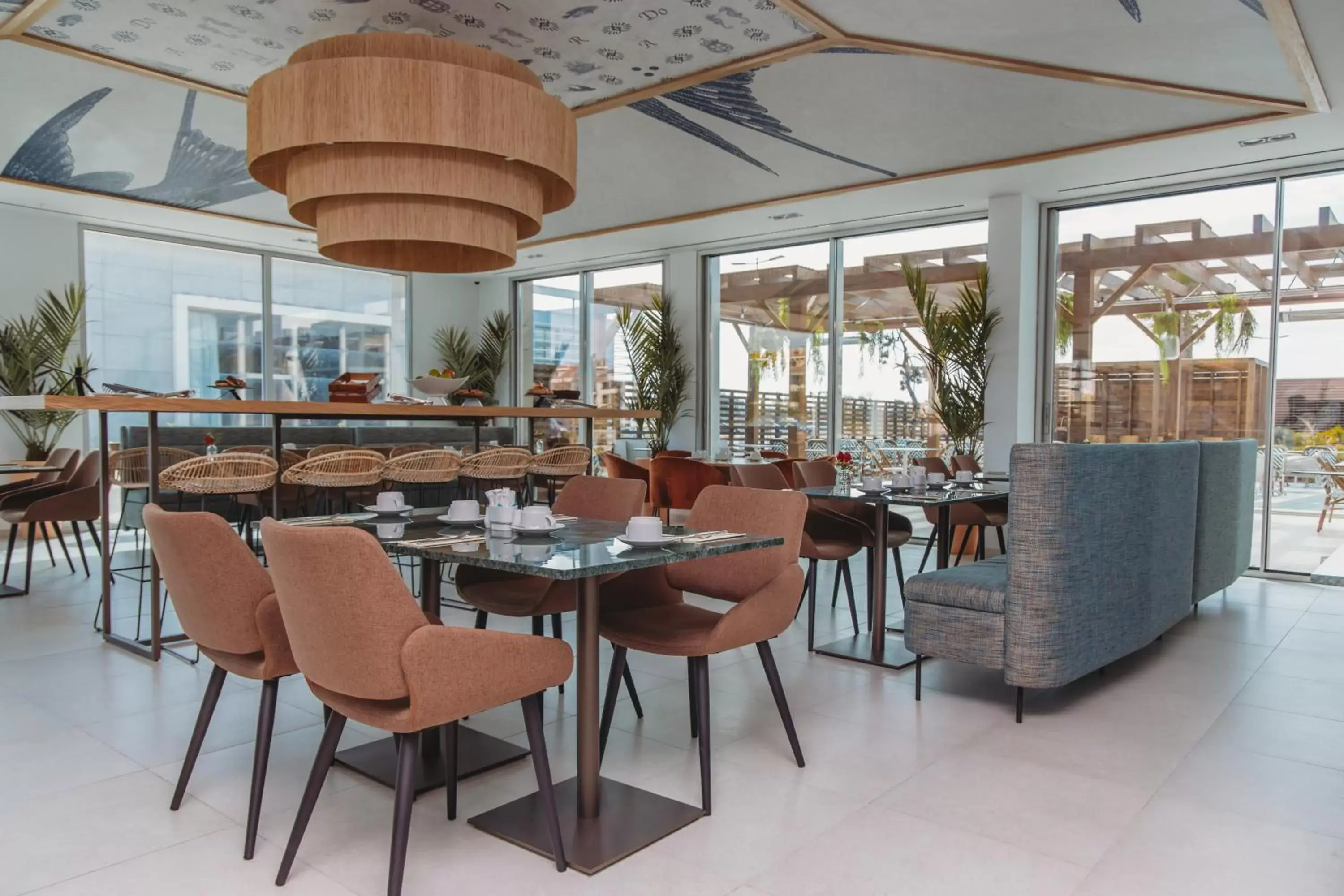 Restaurant/places to eat in Praia do Sal Resort Restaurant/places to eat in Praia do Sal Resort