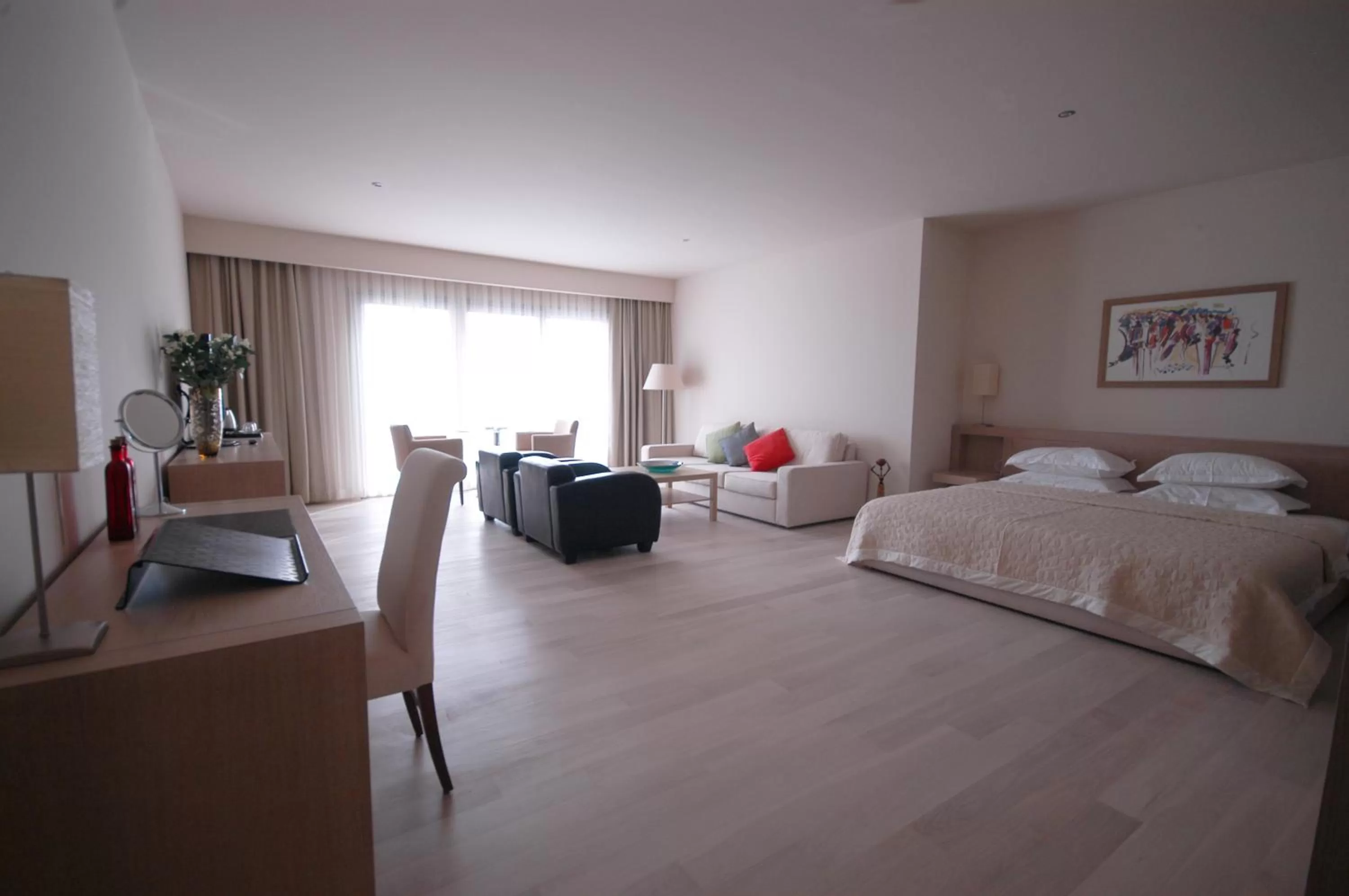 Photo of the whole room, Bed in Lvzz Hotel