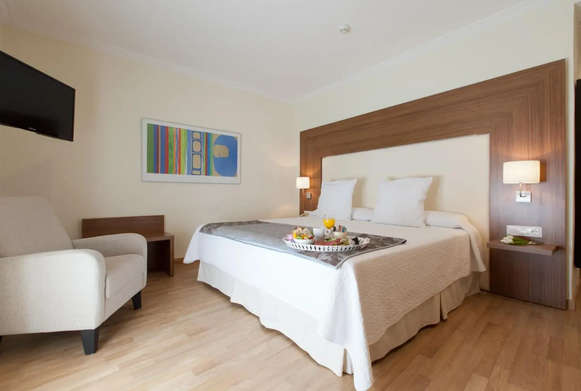 Photo of the whole room, Bed in Hotel MR Costa Blanca