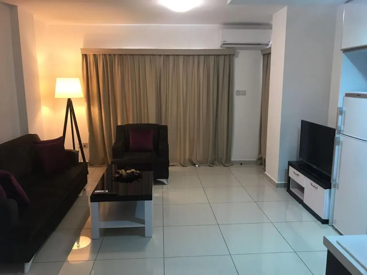 Property building, TV/Entertainment Center in Port View Hotel