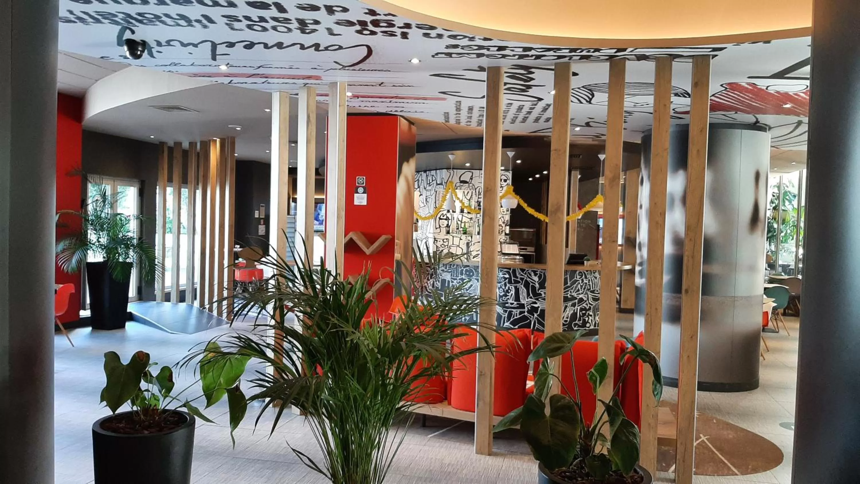 Seating area in Hotel ibis Lisboa Jose Malhoa