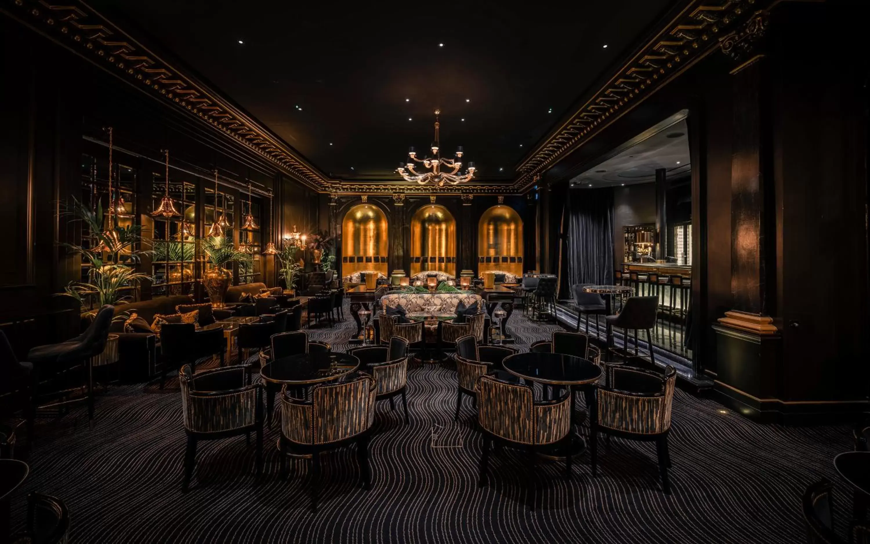 Lounge or bar, Restaurant/Places to Eat in The Savoy