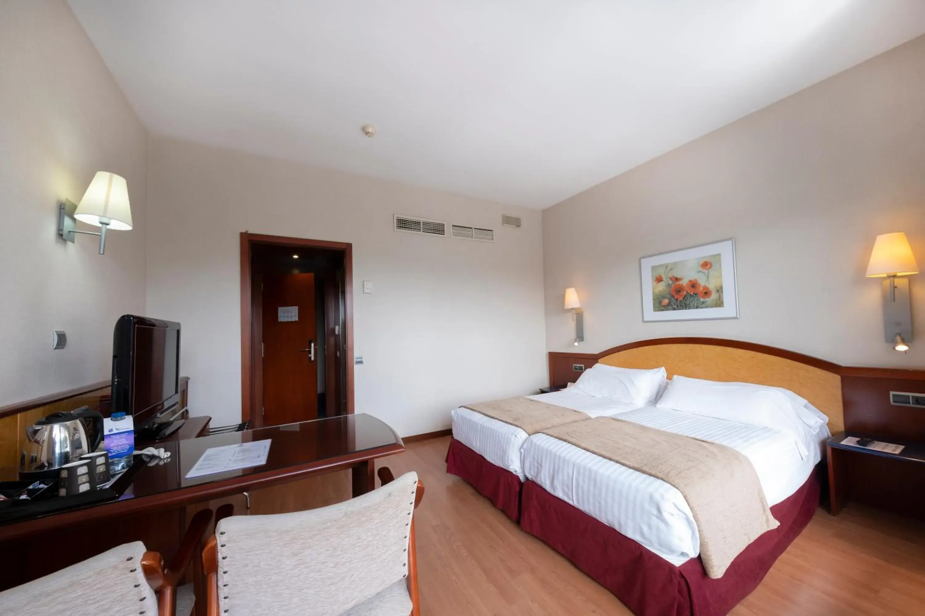 TV and multimedia, Bed in Best Western Hotel Mediterraneo