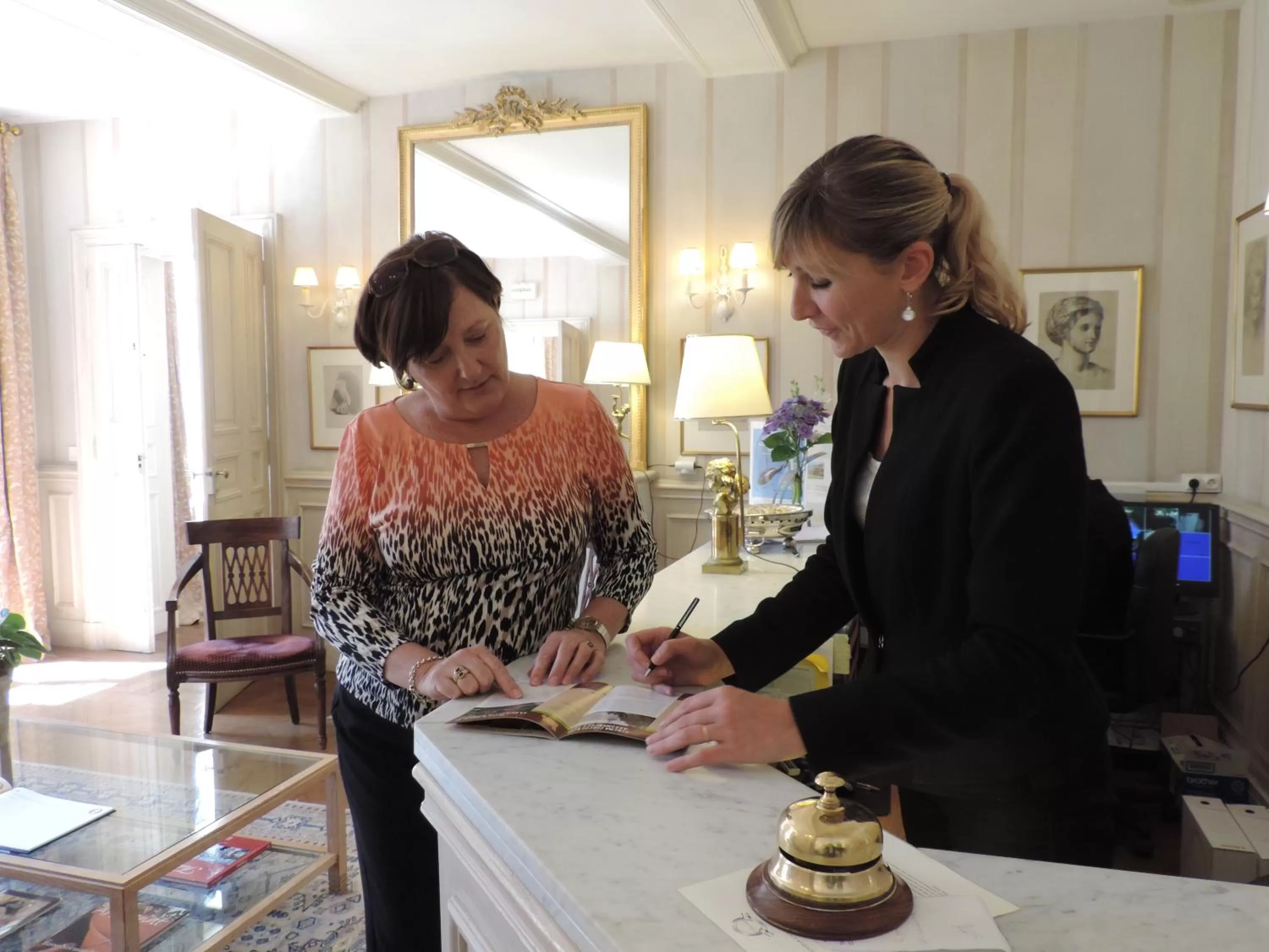 Staff in Chateau La Cheneviere