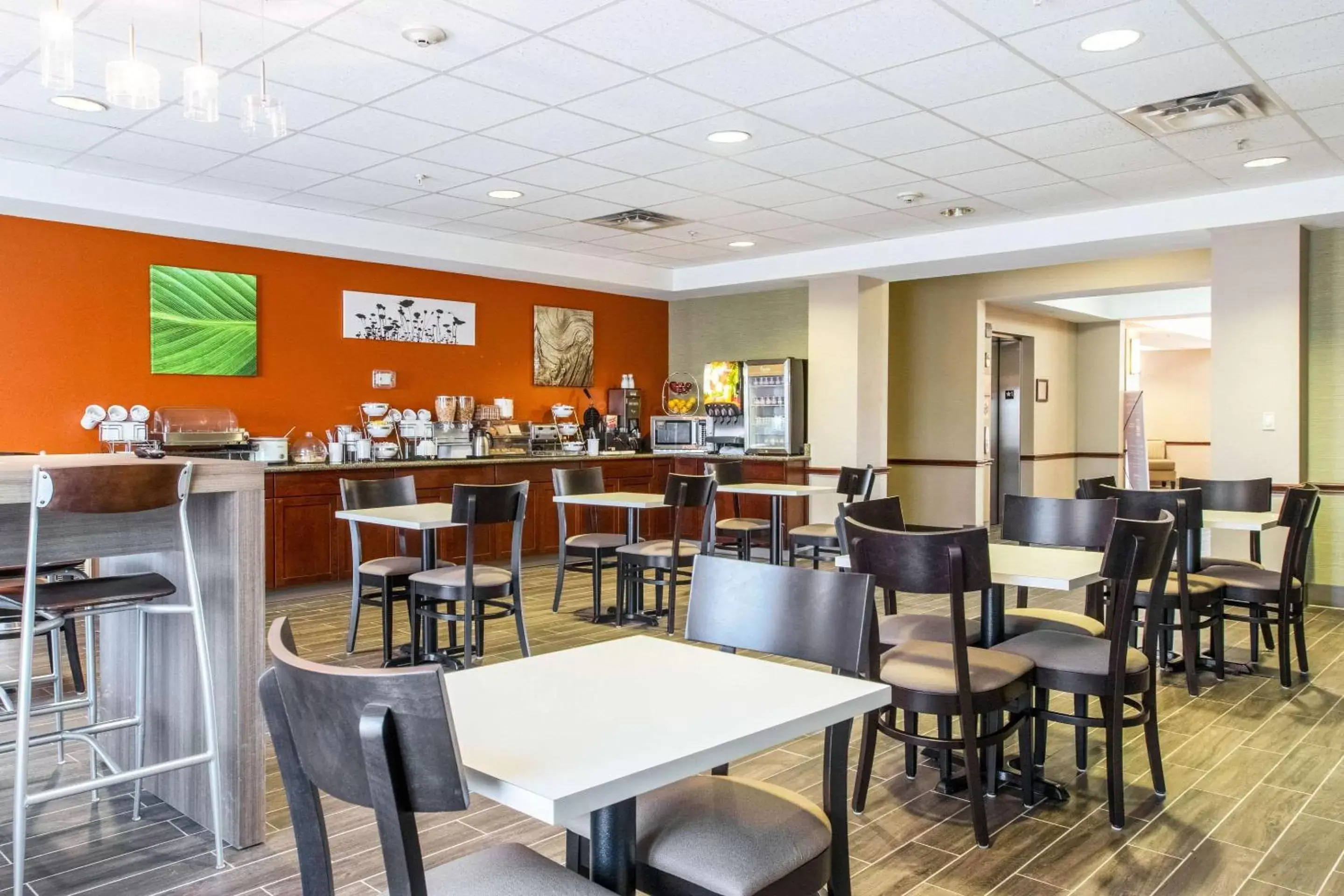 Restaurant/Places to Eat in Sleep Inn & Suites