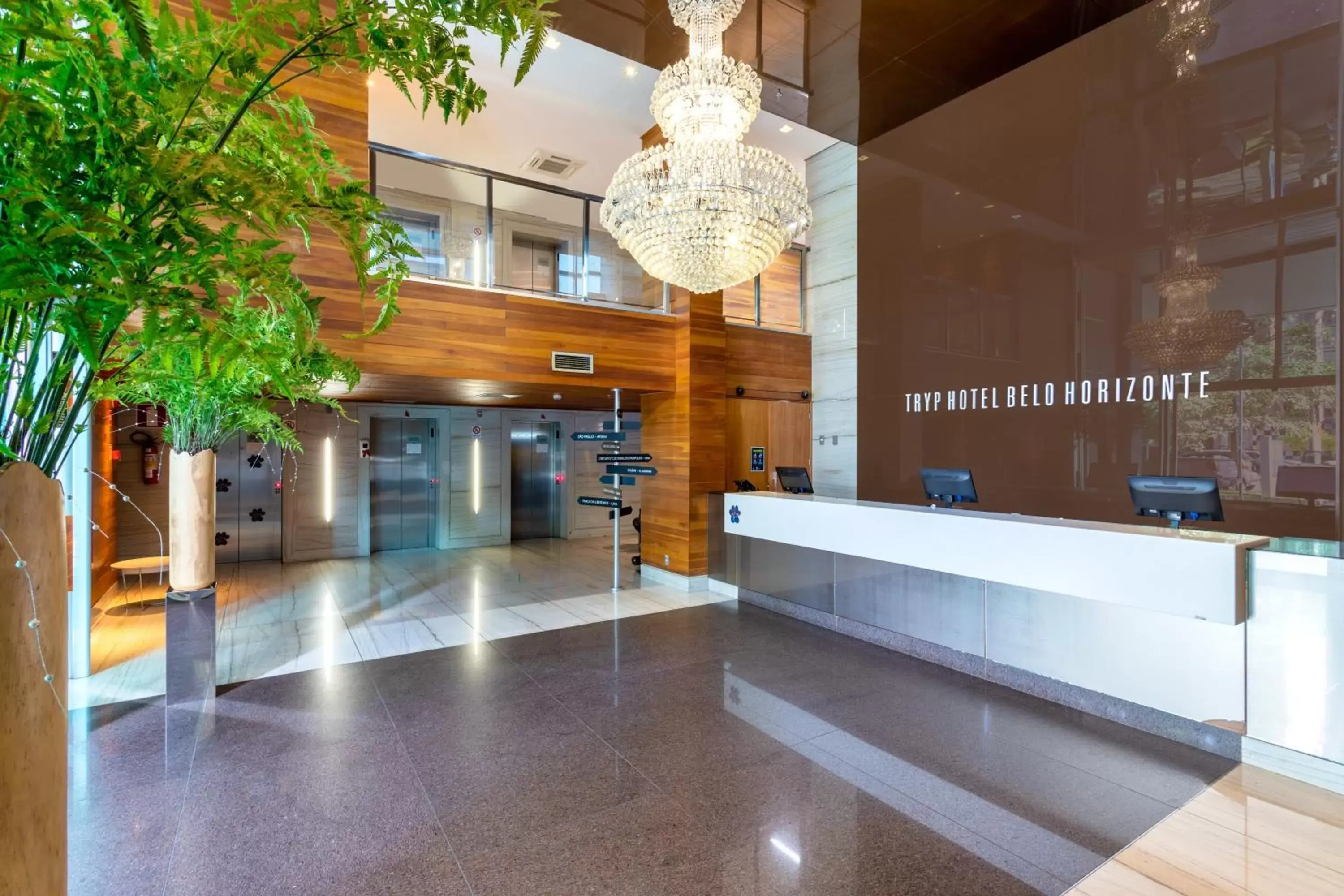 Lobby or reception, Lobby/Reception in Tryp by Wyndham Belo Horizonte Savassi