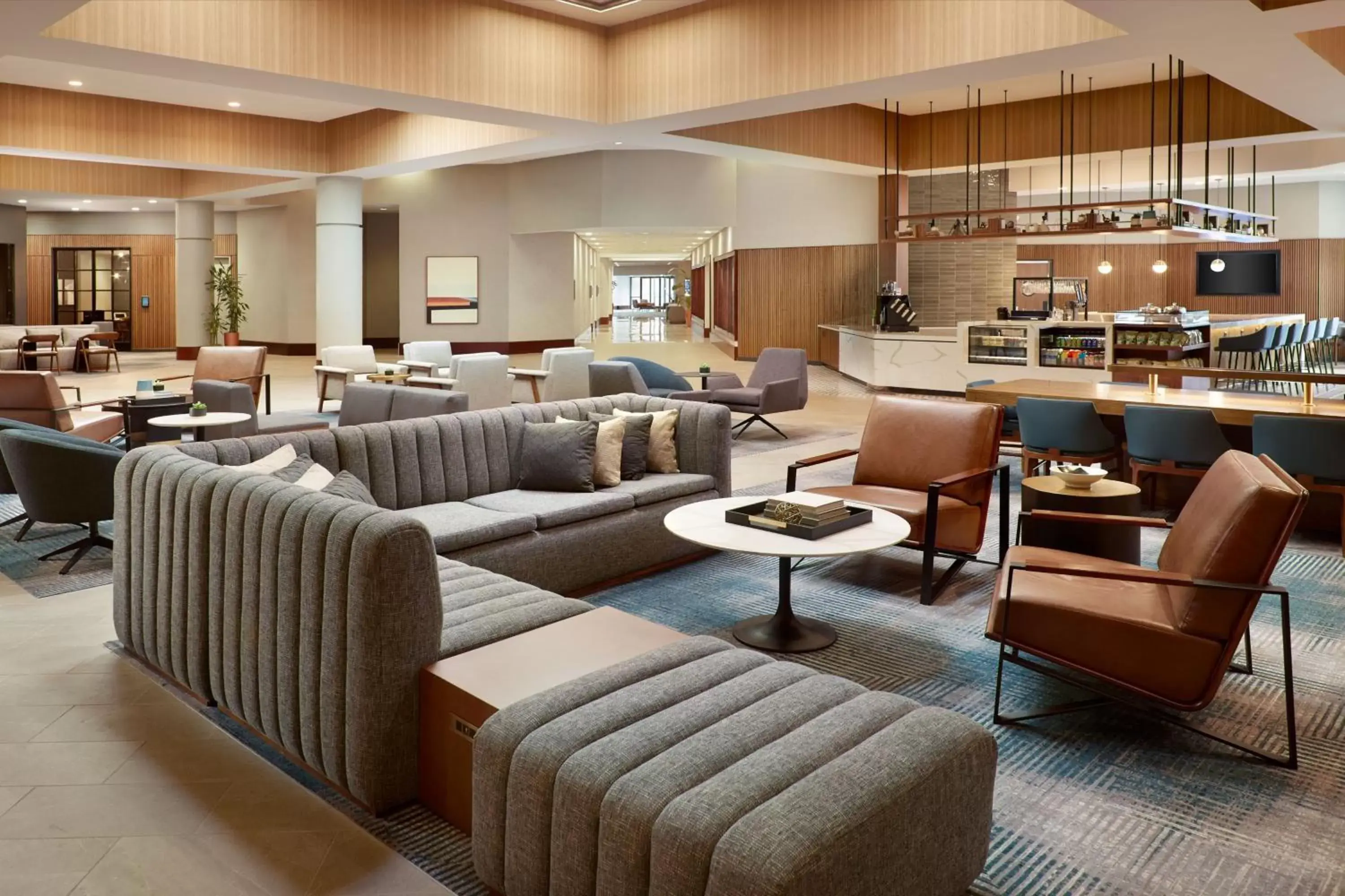 Lobby or reception, Lounge/Bar in Sheraton Imperial Hotel Raleigh-Durham Airport at Research Triangle Park