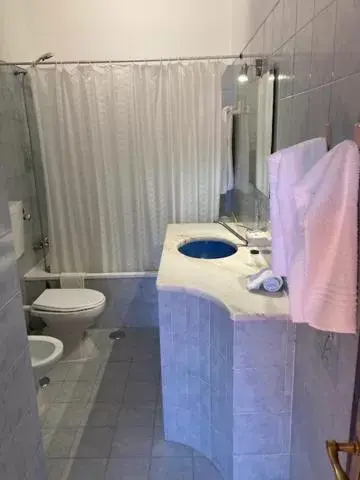 Toilet, Bathroom in Apartamentos Mar-Sol Villas