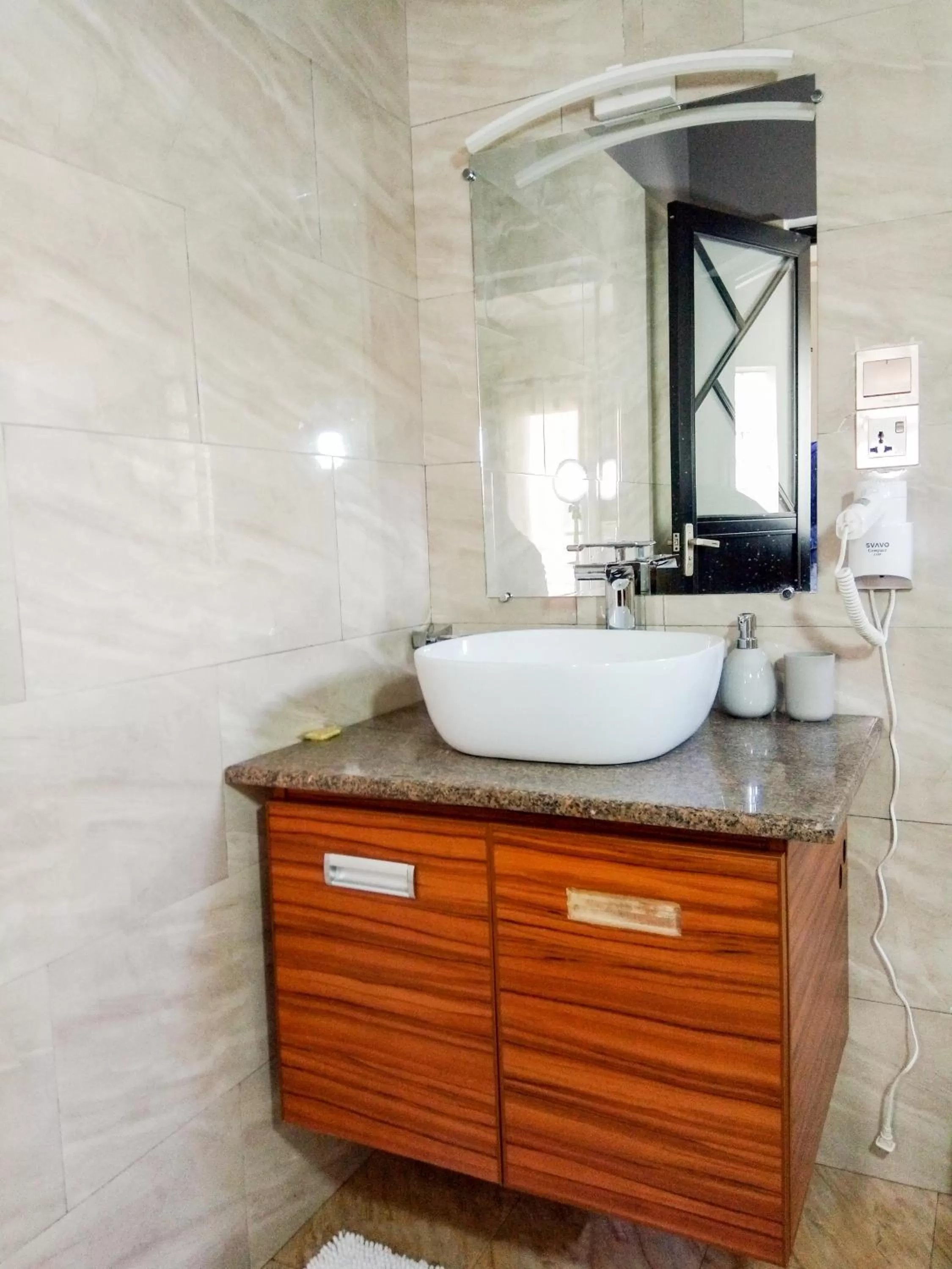 Bathroom in Valiha Hotel Antananarivo