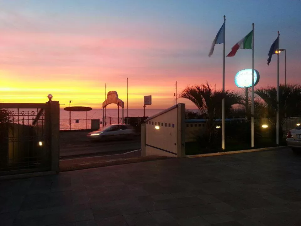 Facade/entrance in Serpa Hotel