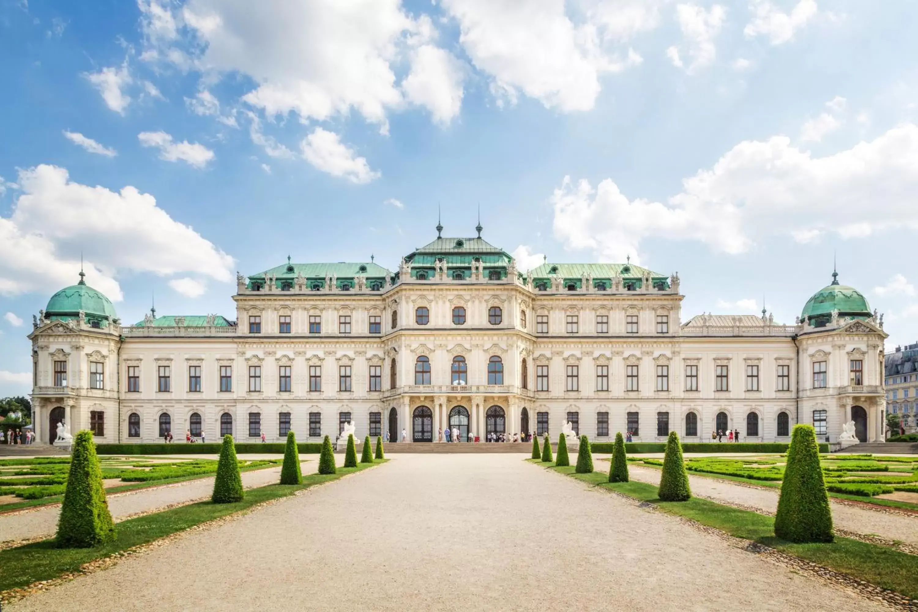 Nearby landmark in Grand Hotel Wien