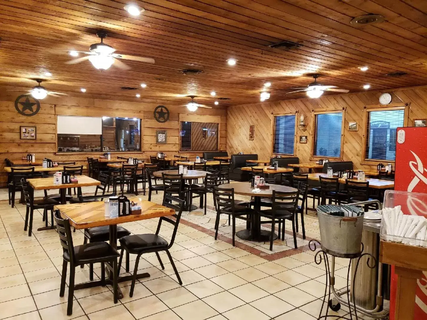 Restaurant/Places to Eat in Inn at Mexia