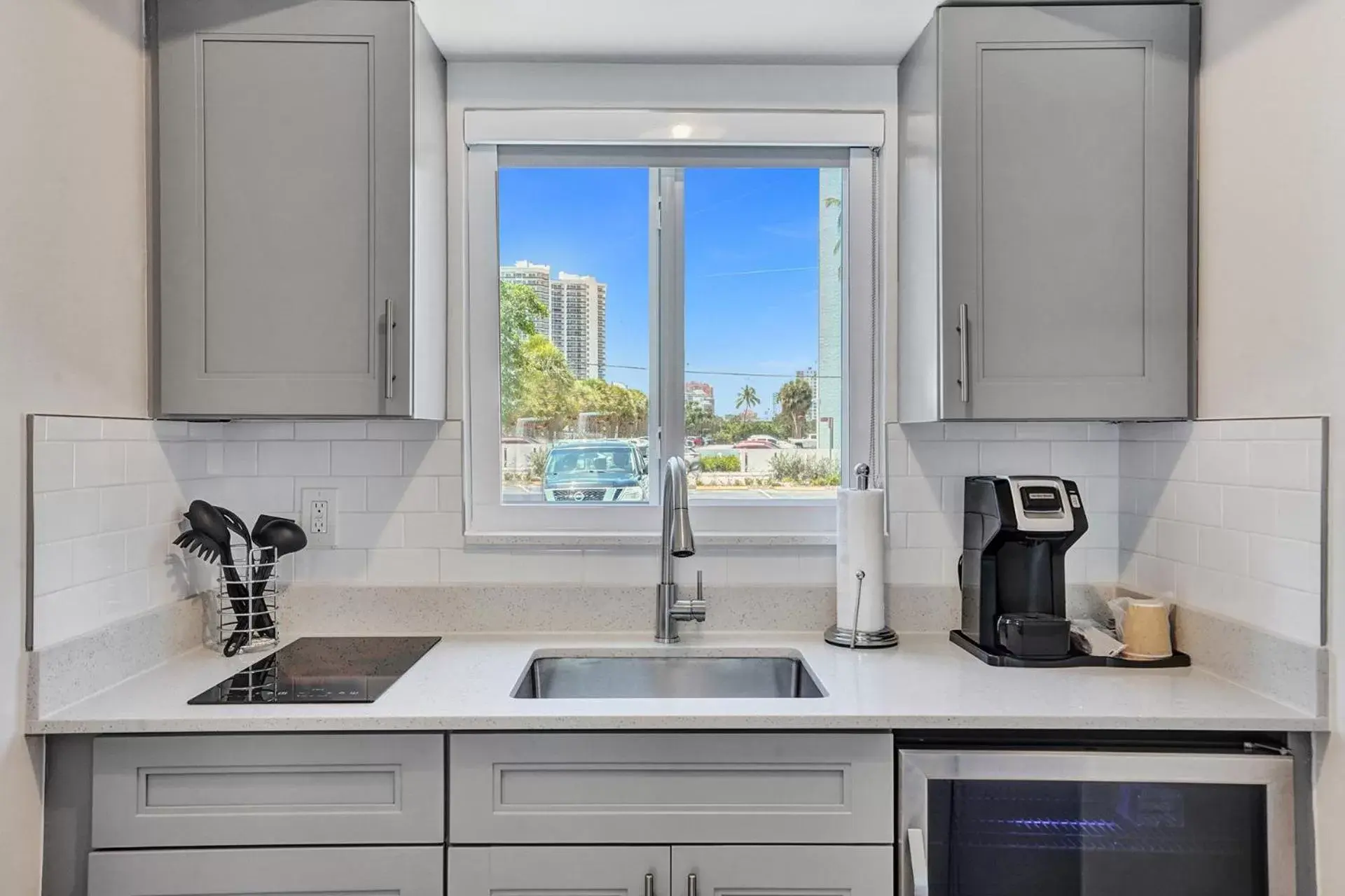 Kitchen/Kitchenette in Royal Beach Palace