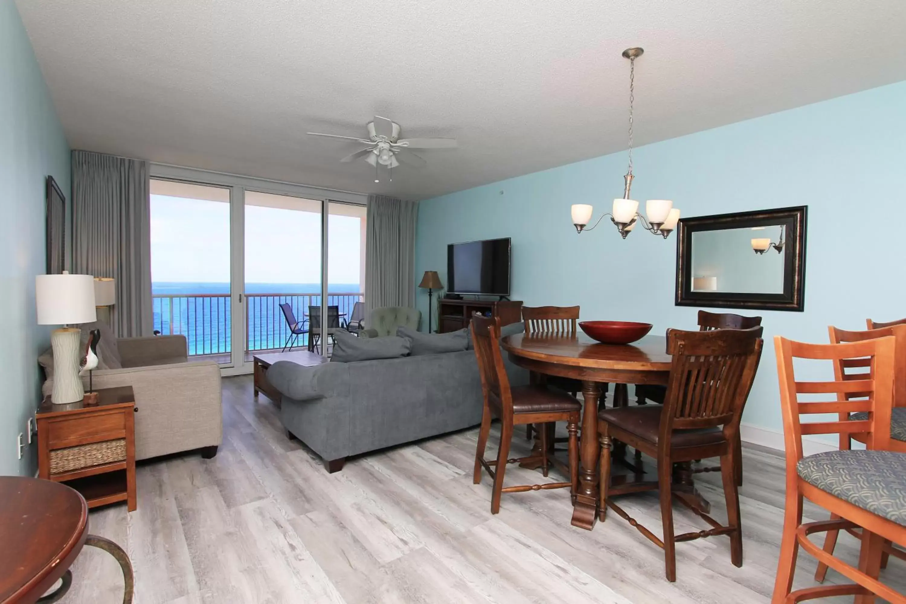 Dining Area in Majestic Beach Resort, Panama City Beach, Fl