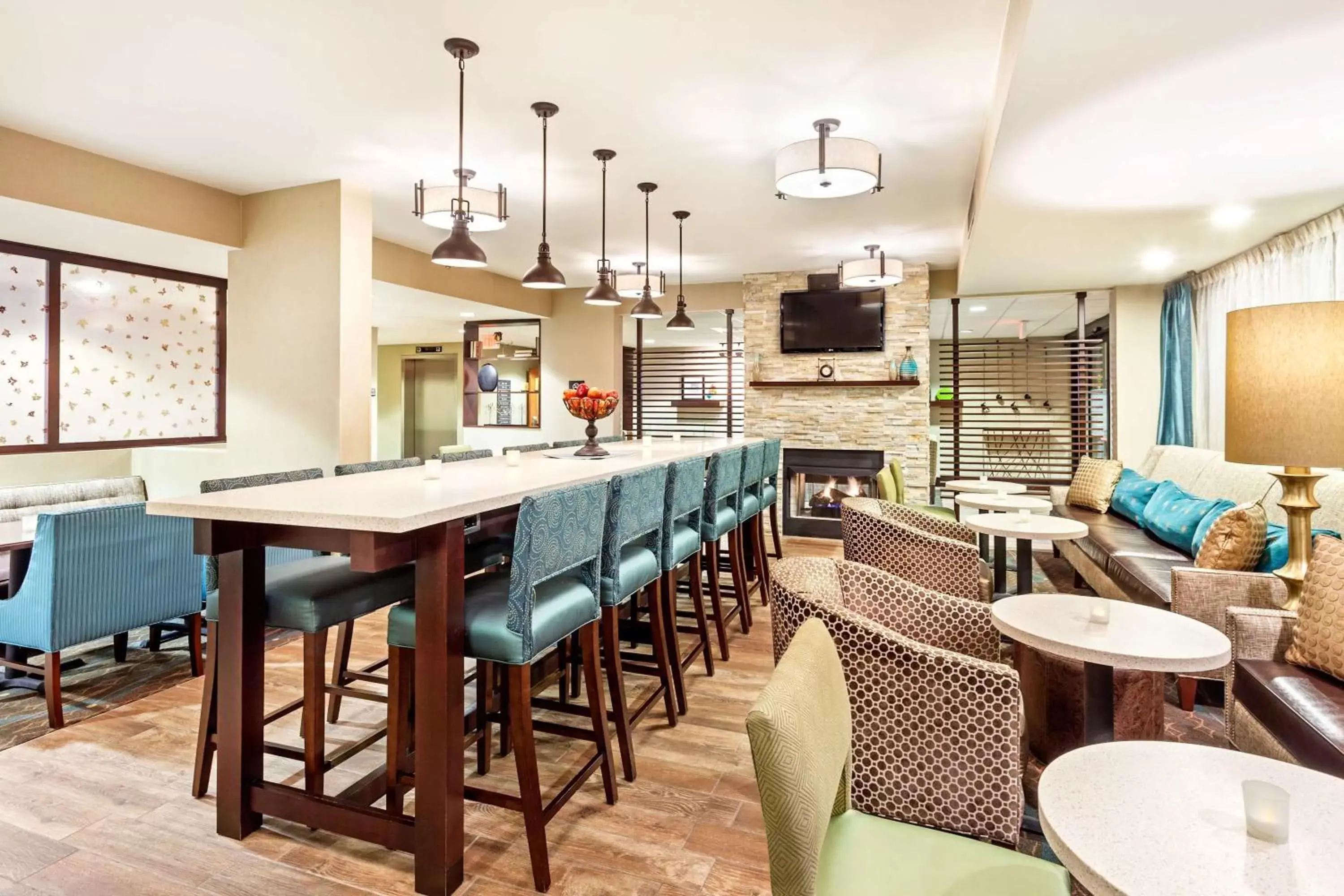 Lobby or reception, Restaurant/Places to Eat in Hampton Inn Hendersonville