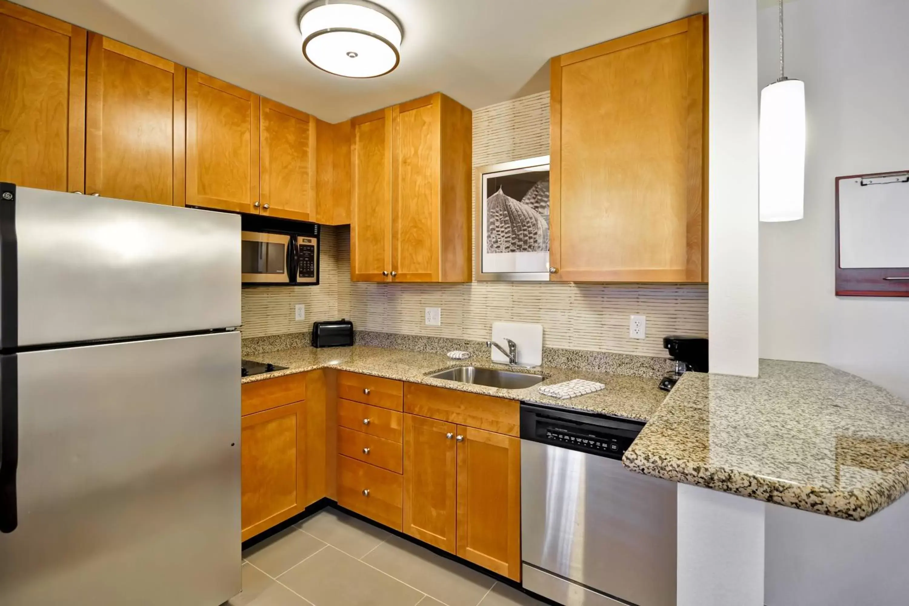 Kitchen or kitchenette, Kitchen/Kitchenette in Residence Inn Saint Louis O'Fallon