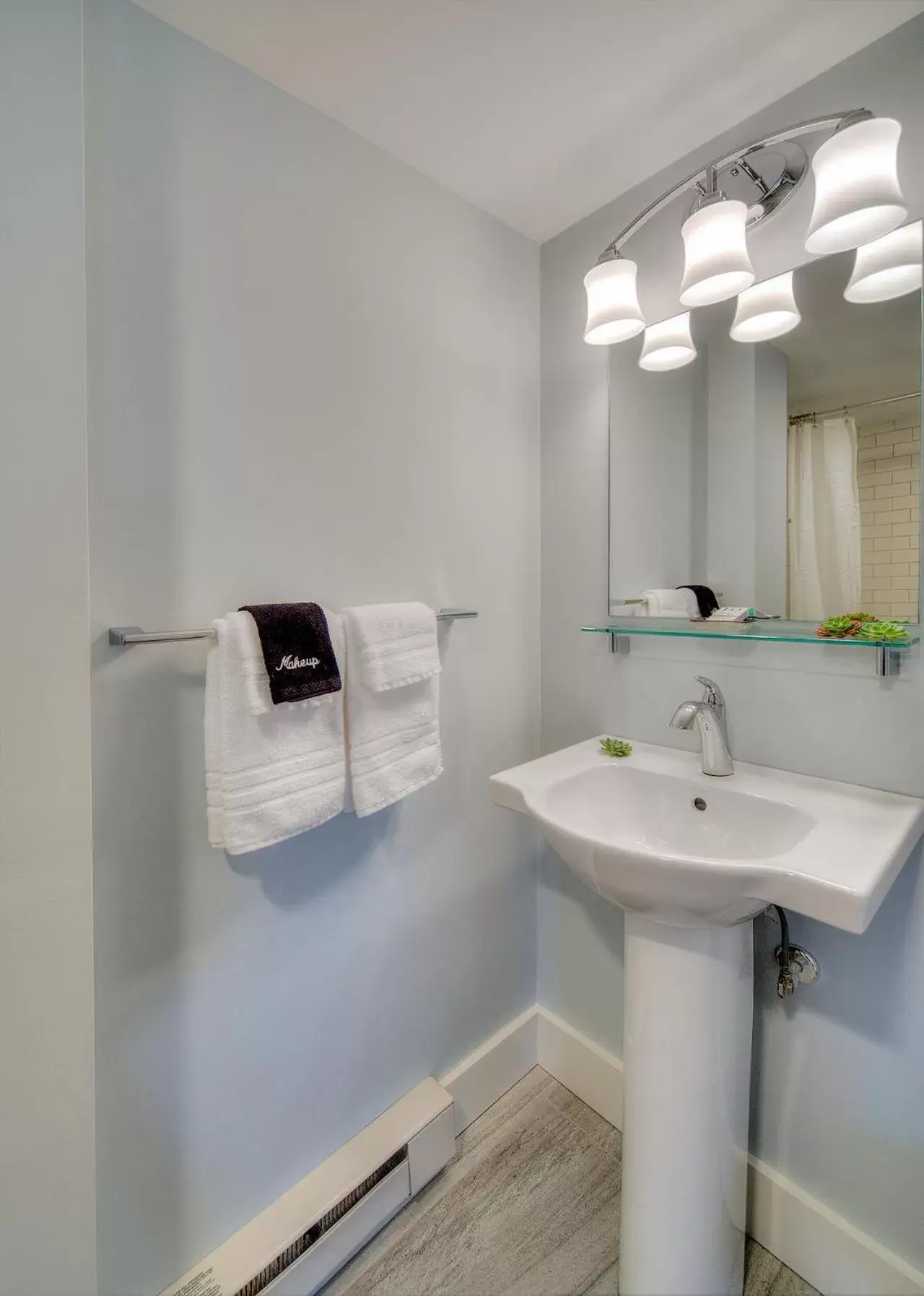 Bathroom in The Sailmaker's House