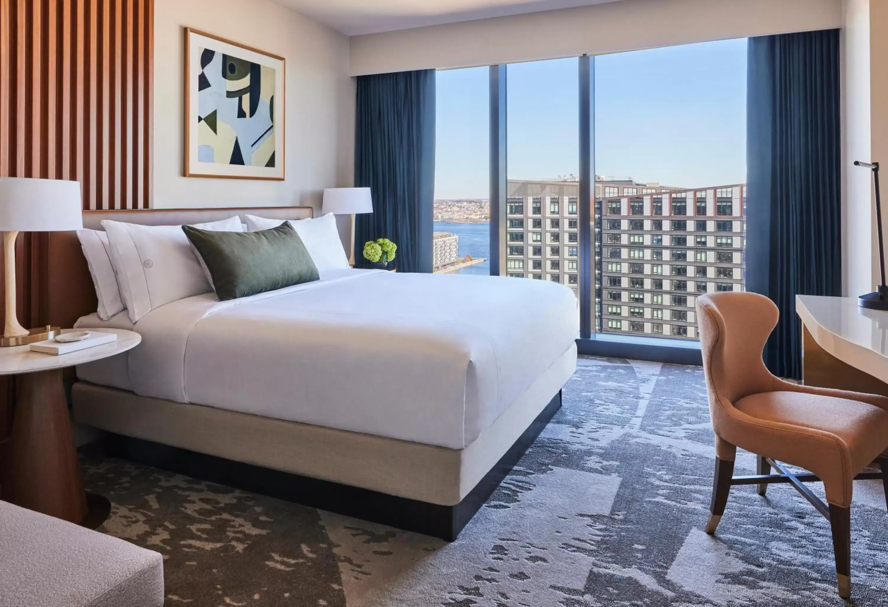 Bedroom in Omni Boston Hotel at the Seaport