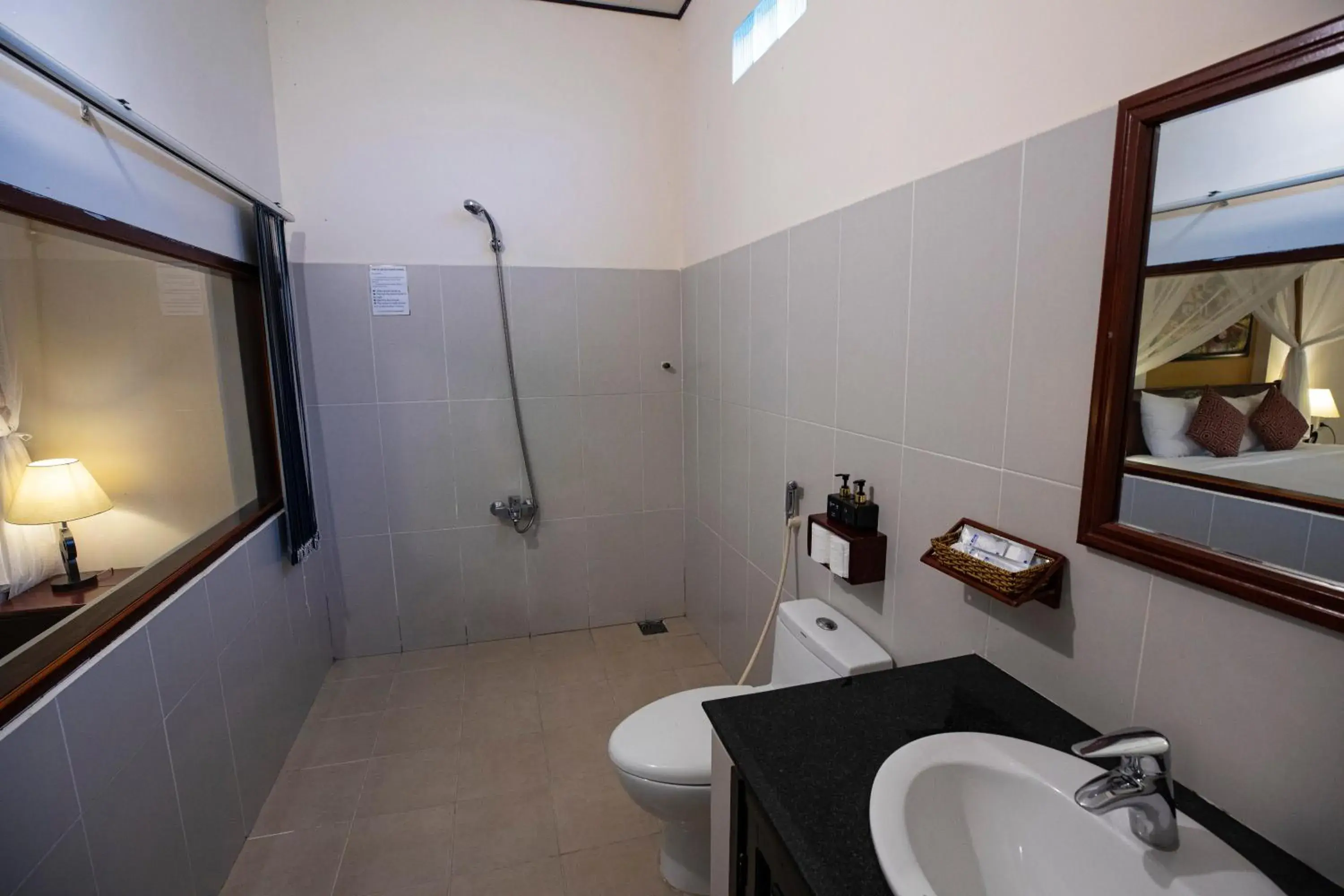 Bath, Bathroom in Sea Star Resort