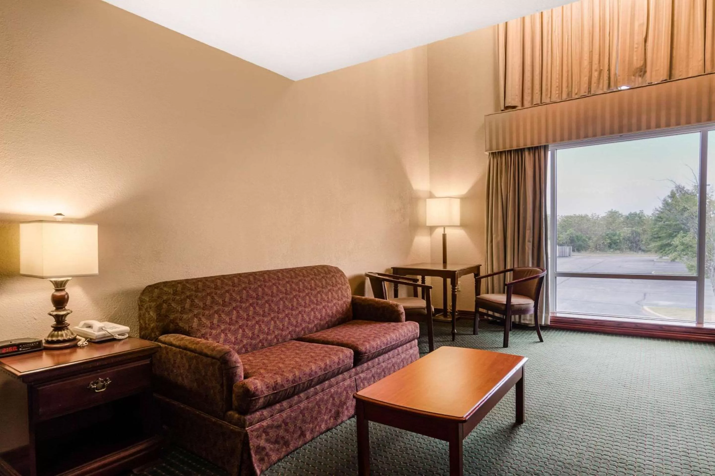 Photo of the whole room in Quality Inn & Suites Carthage near Precious Moments Chapel