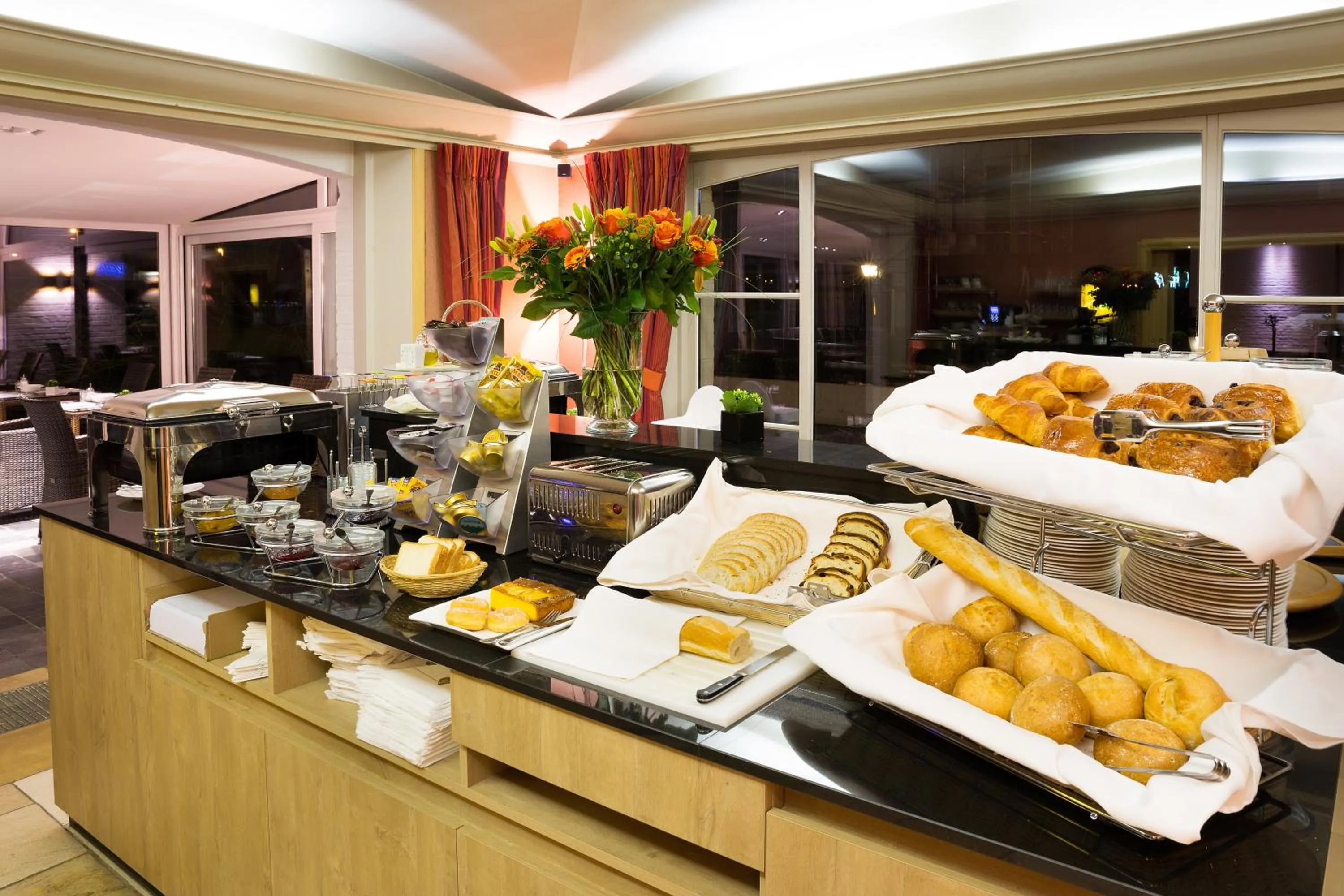 Restaurant/places to eat in Hotel Restaurant Weinebrugge