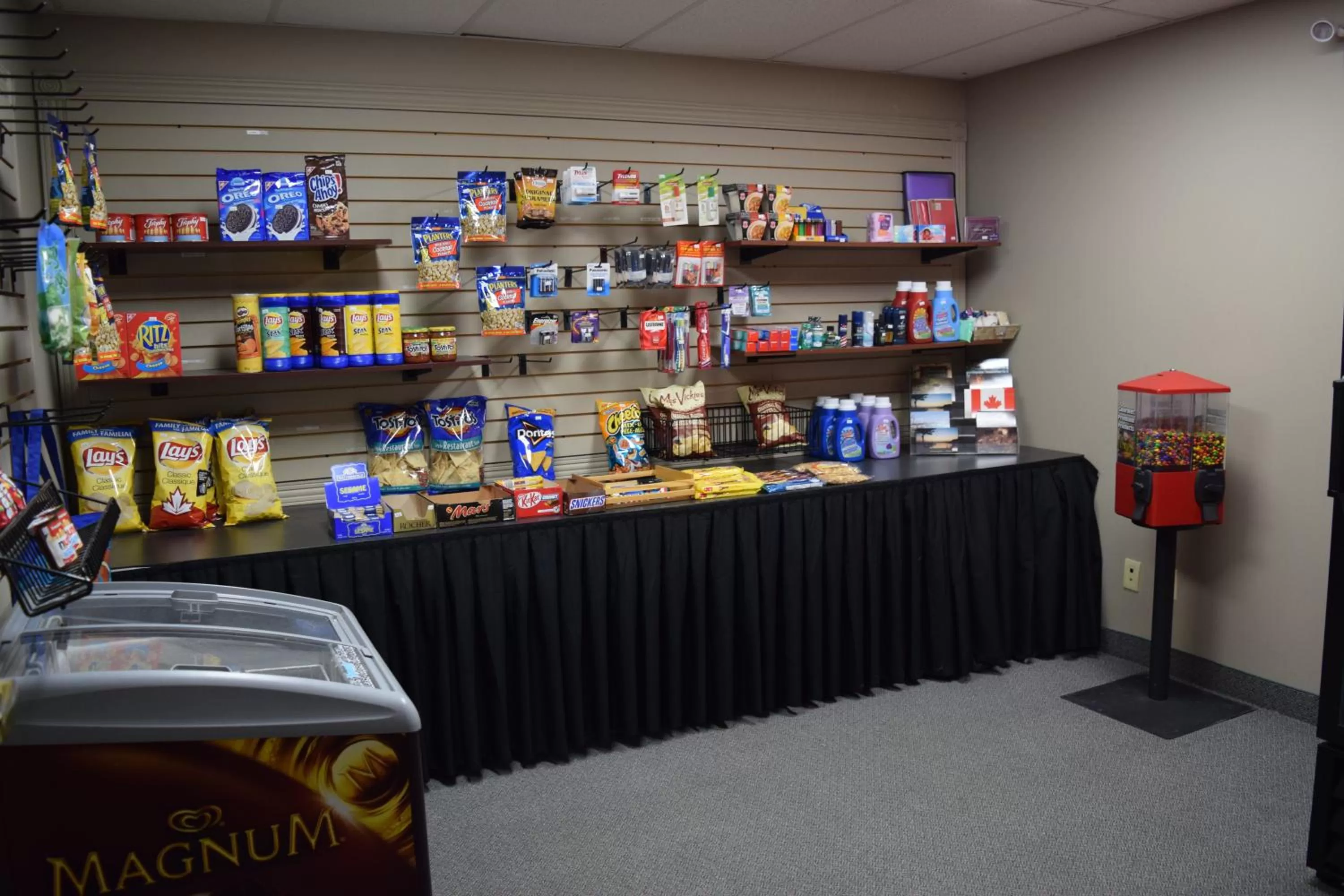 On-site shops in Days Inn by Wyndham Leamington