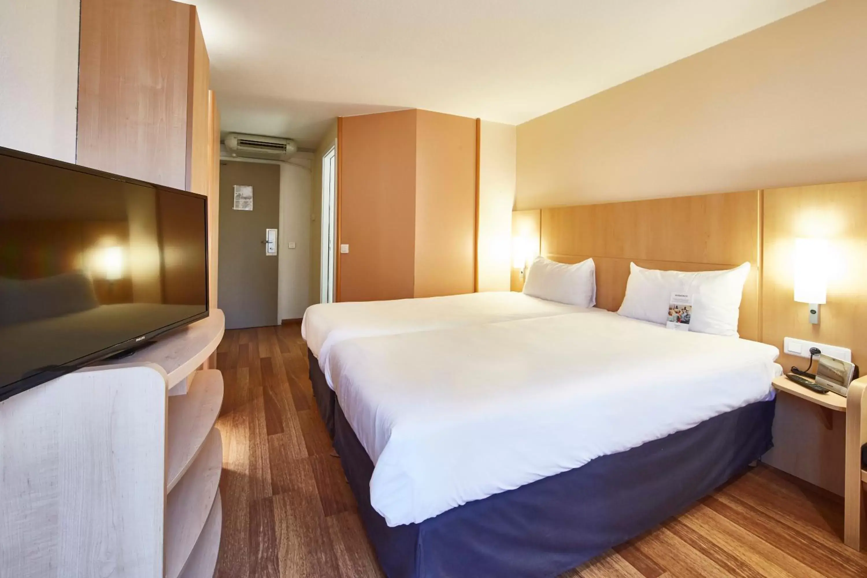 Bedroom, Bed in ibis Haguenau Strasbourg Nord