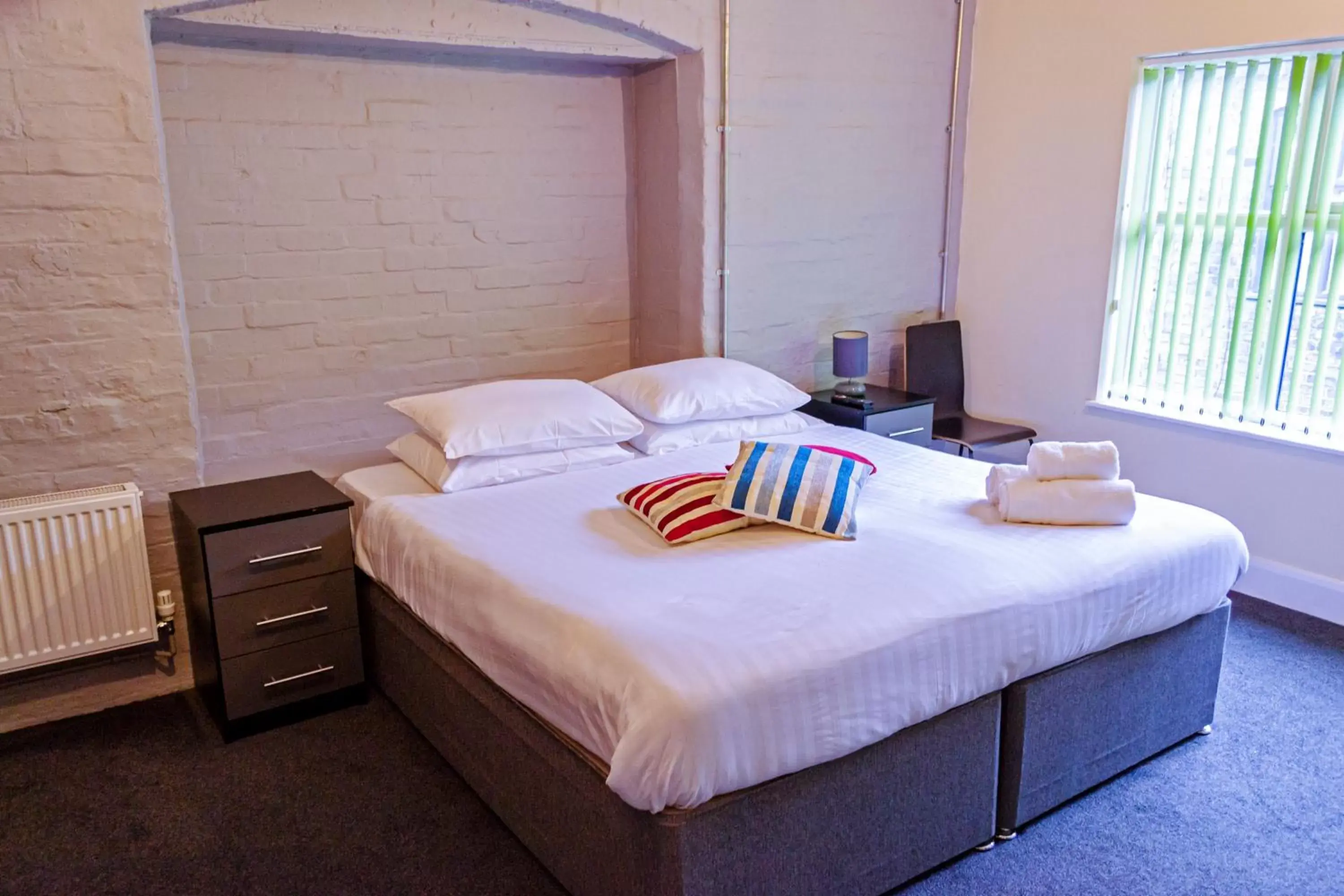 Two-Bedroom Apartment in Potbank Two-Bedroom Apartment in Potbank