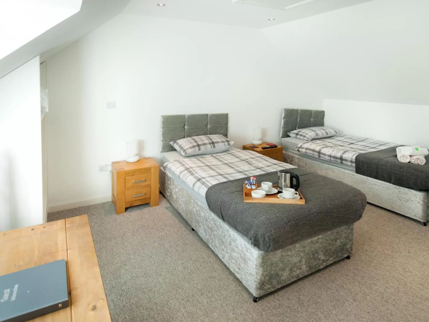 Bedroom, Bed in Drumdevan Country House, Inverness