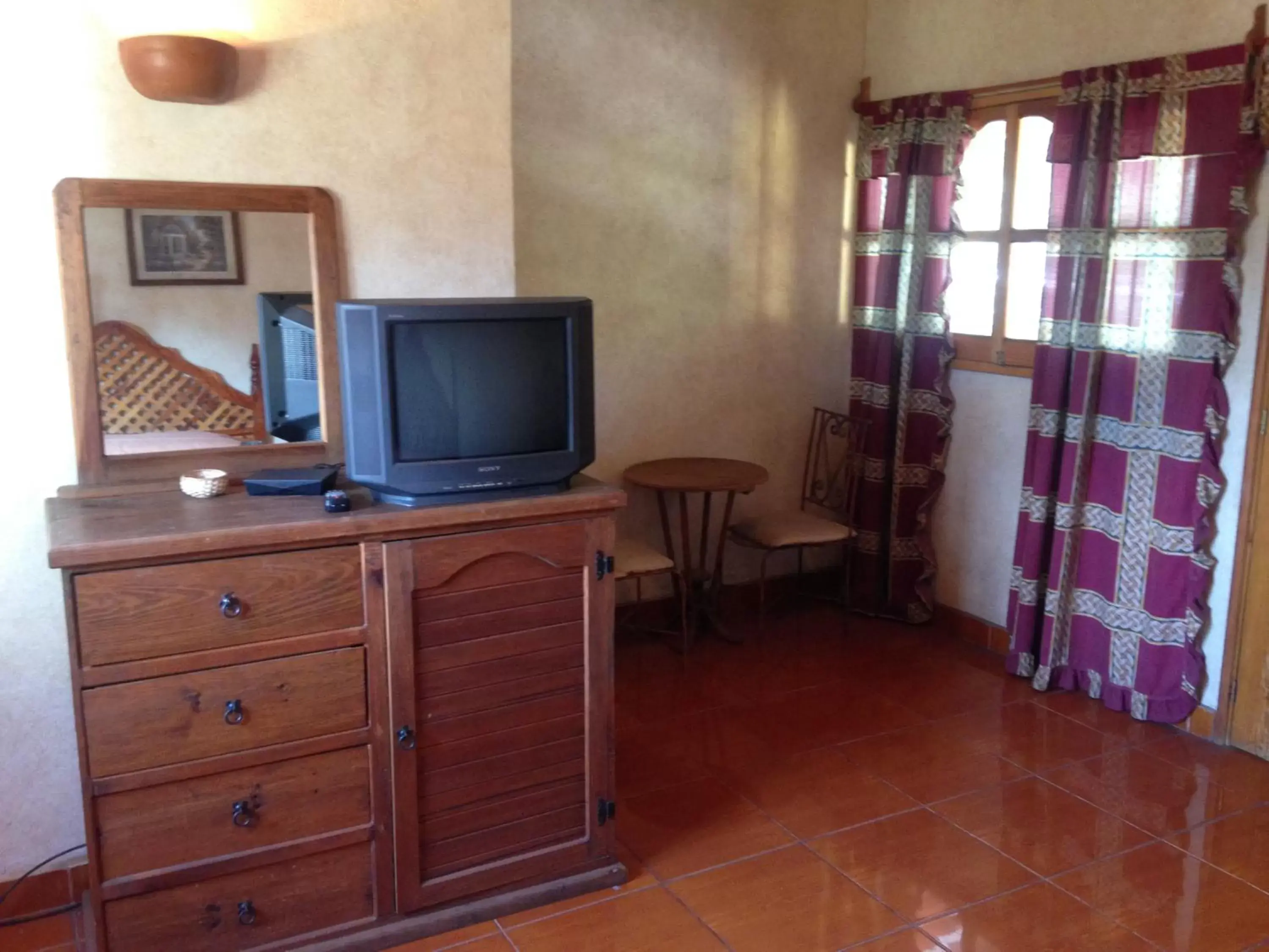 TV/Entertainment Center in Hospedaje Ornelas