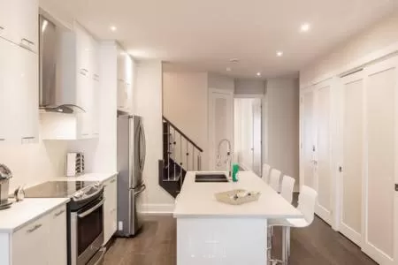 Kitchen or kitchenette in Parc Avenue Lofts
