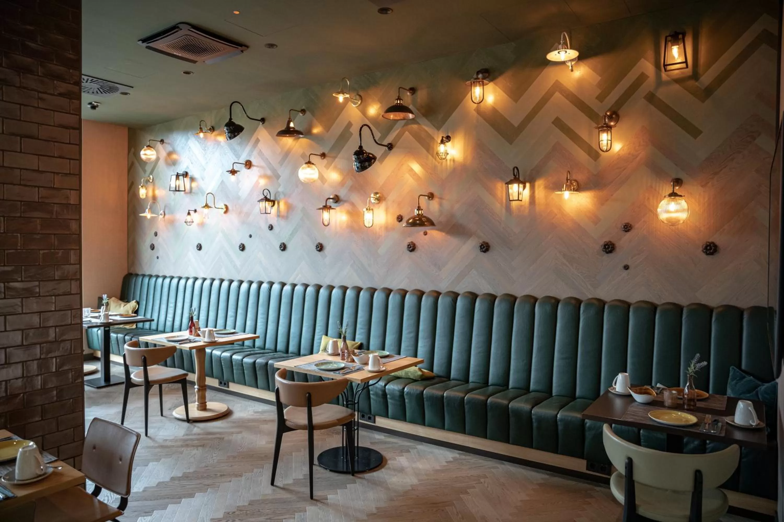 Restaurant/places to eat in Hotel Indigo Dresden - Wettiner Platz by IHG