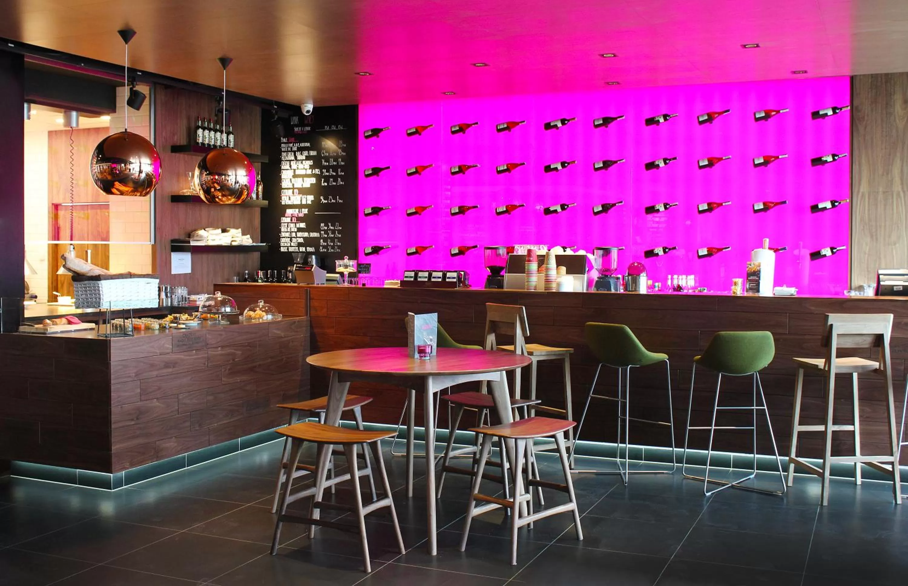 Restaurant/places to eat in Hotel Mercure Poznań Centrum