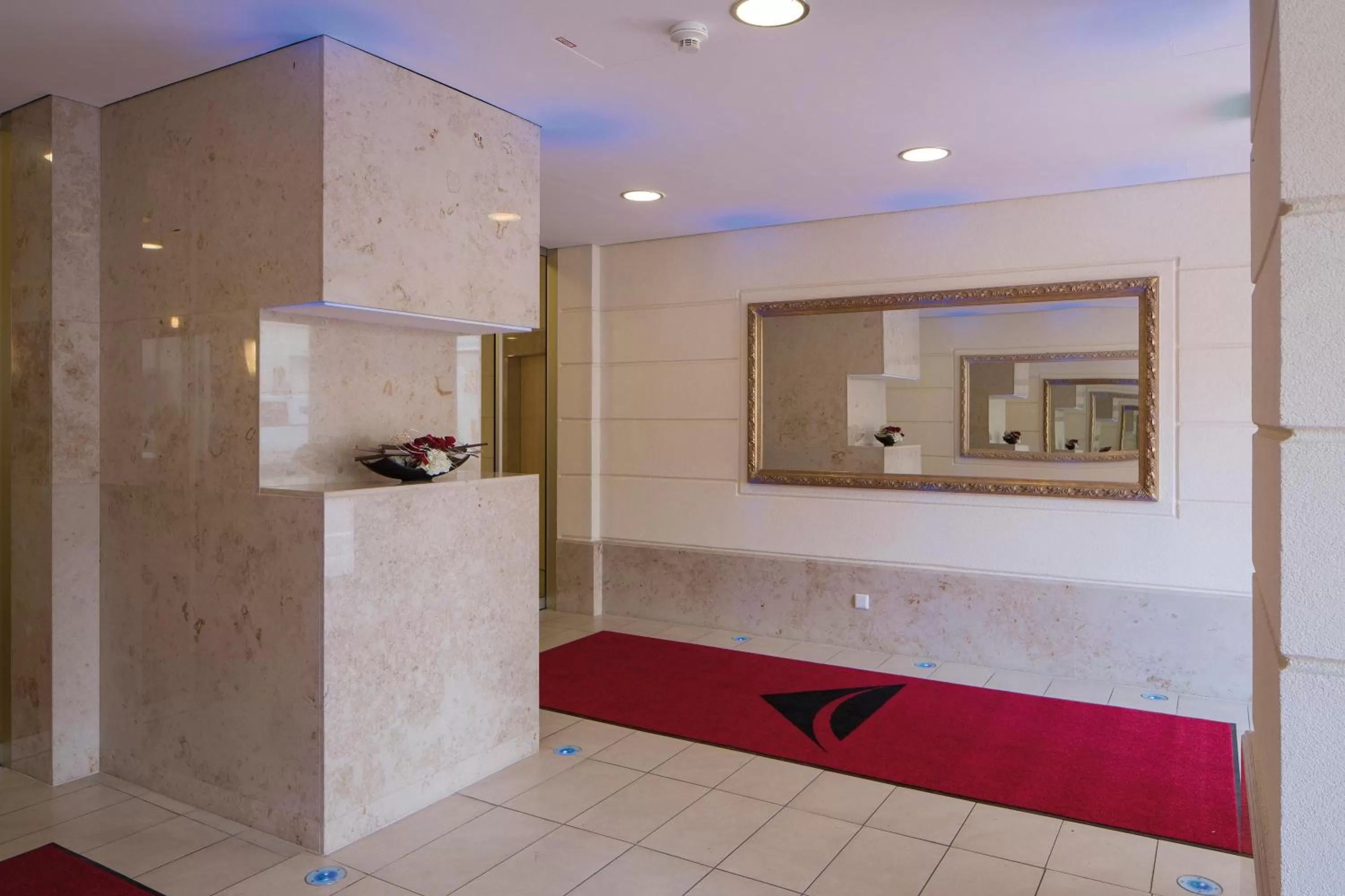 Lobby or reception in Austria Trend Hotel Ananas Wien