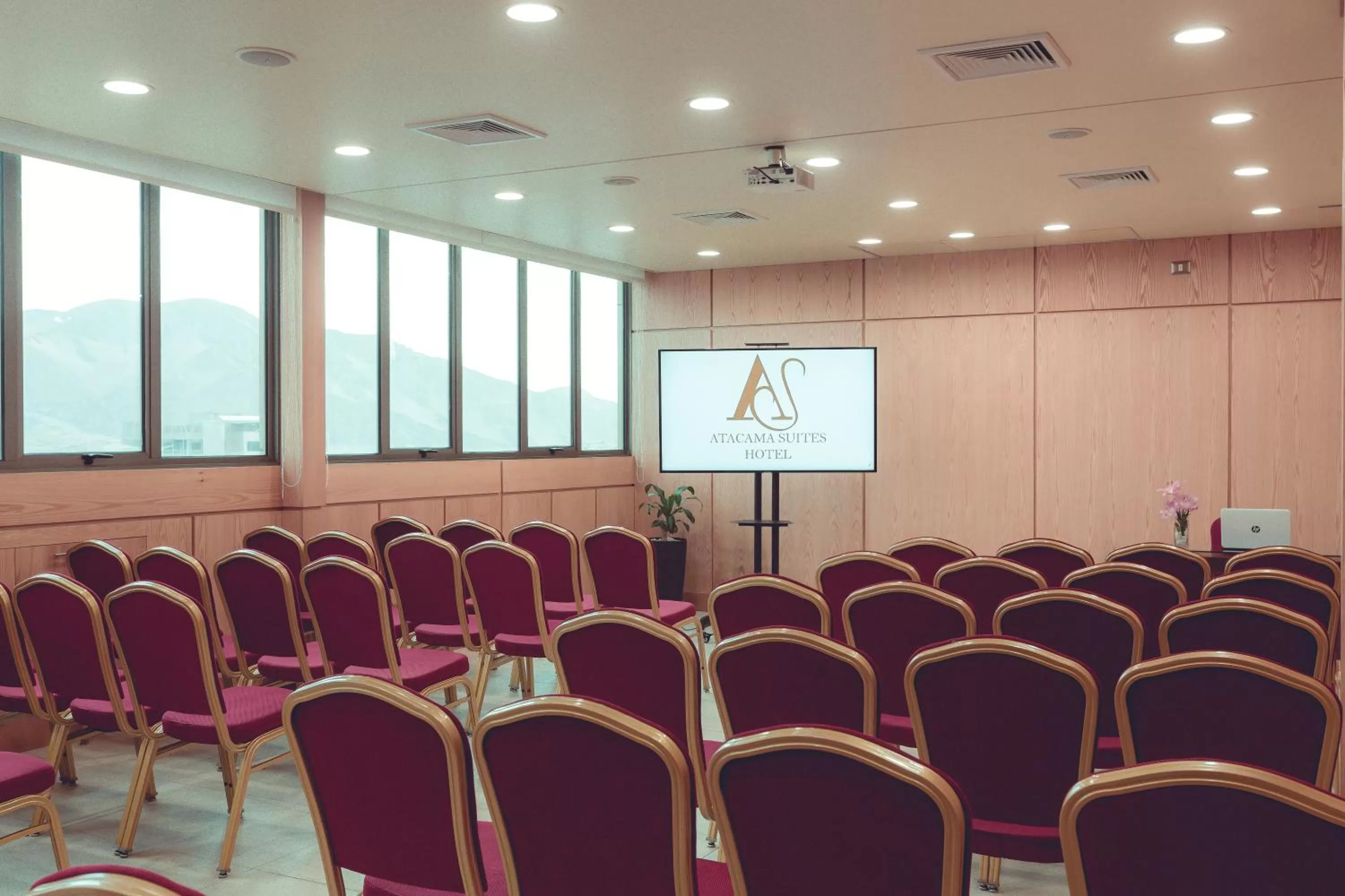 Meeting/conference room in Hotel Atacama Suites