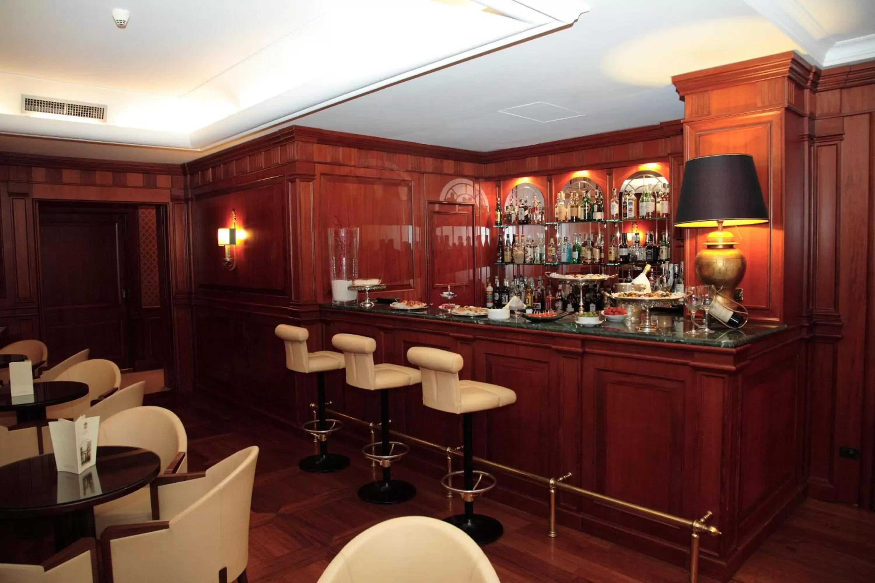 Lounge or bar in Palazzo Alabardieri