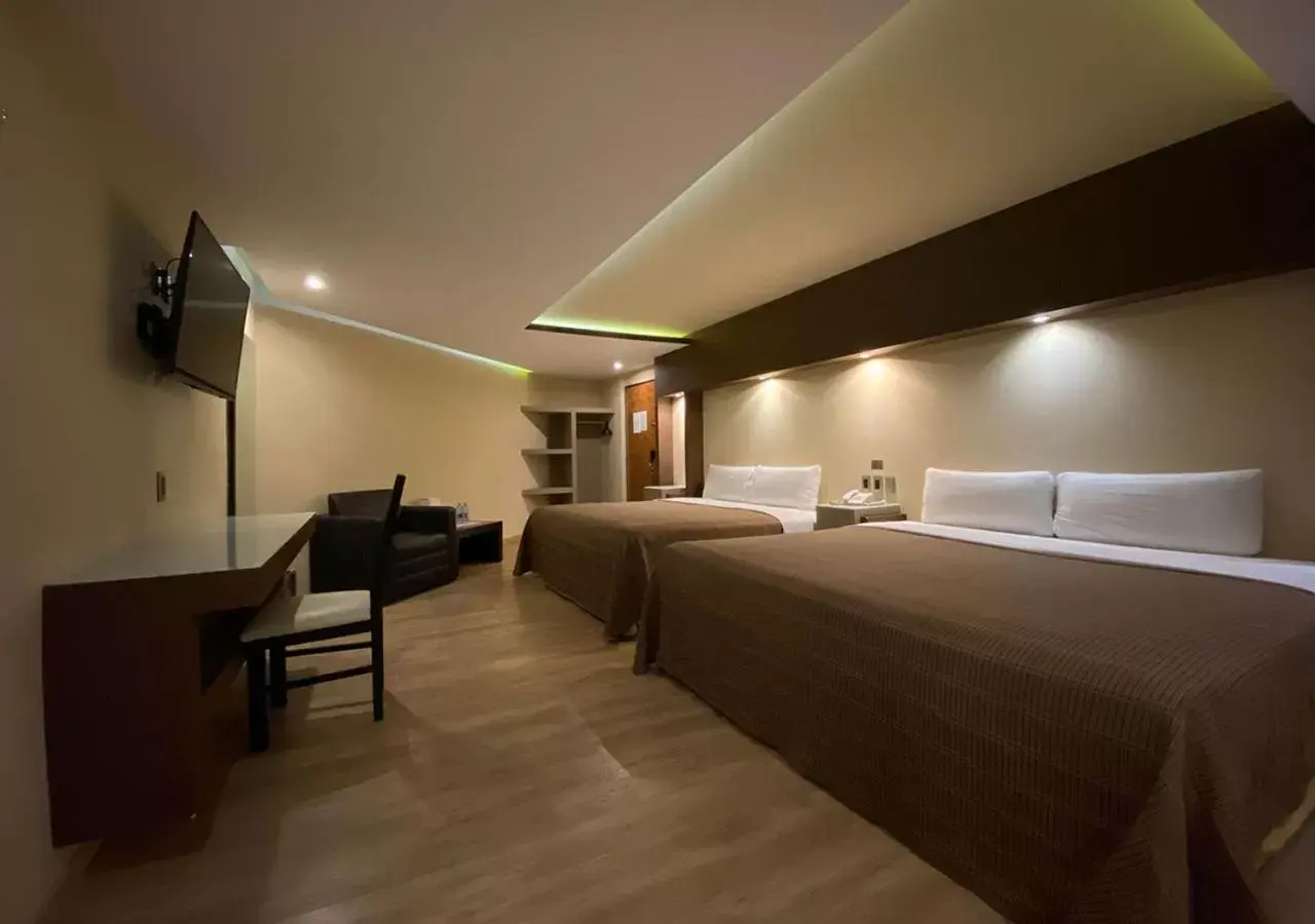 Photo of the whole room, Bed in Hotel Escala Central del Norte