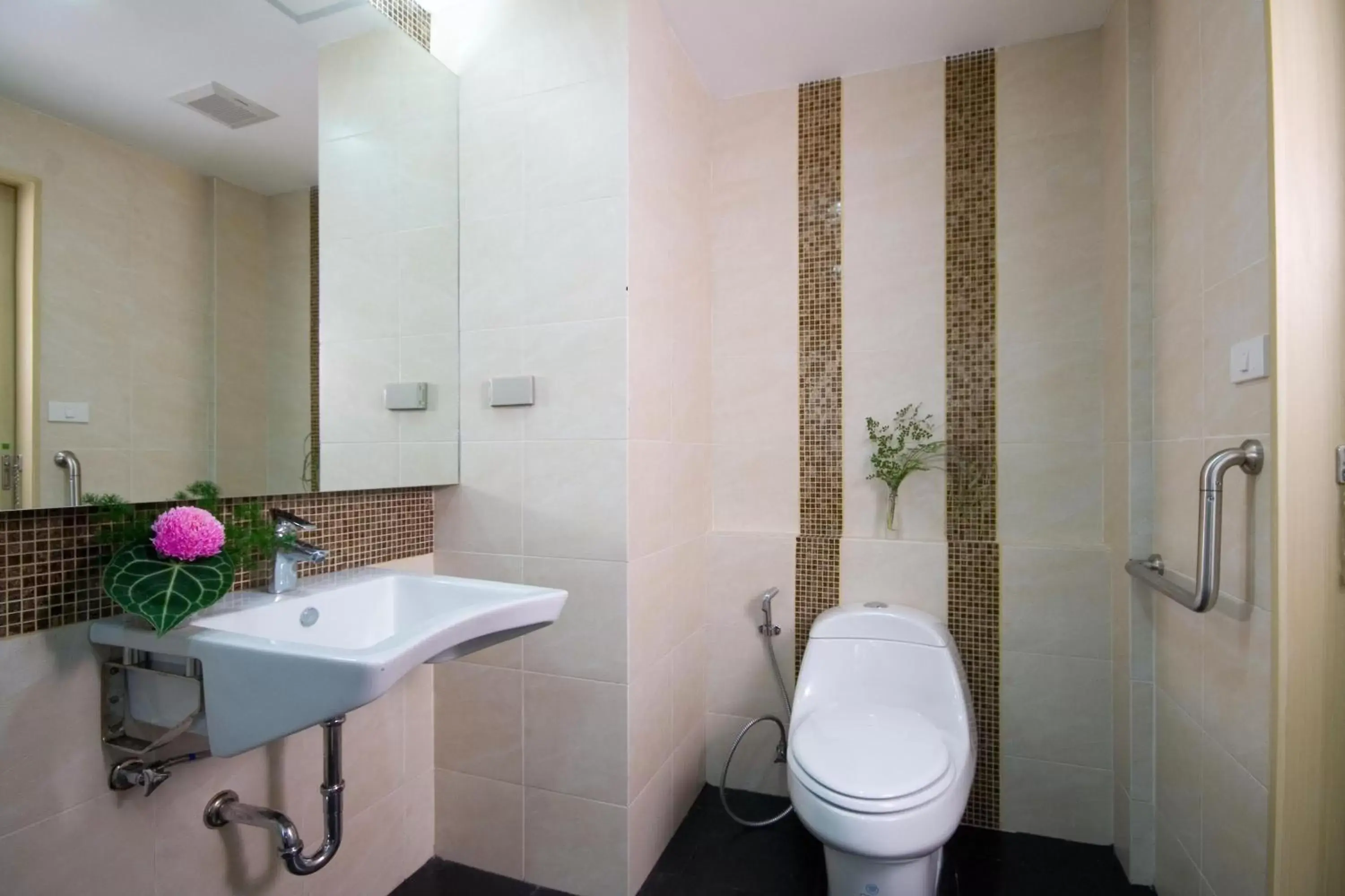 Bathroom in A-Te Chumphon Hotel - SHA Plus