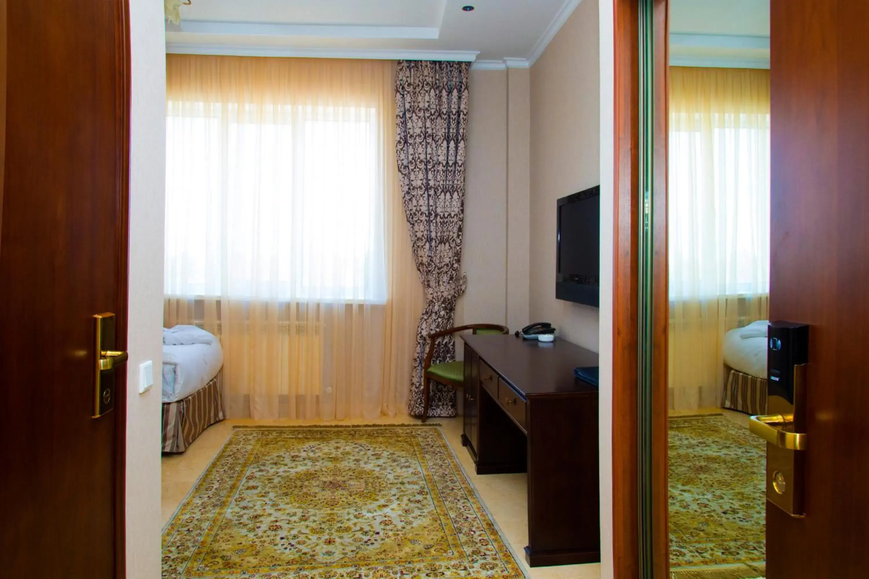 Photo of the whole room, Room Photo in Royal Petrol Hotel