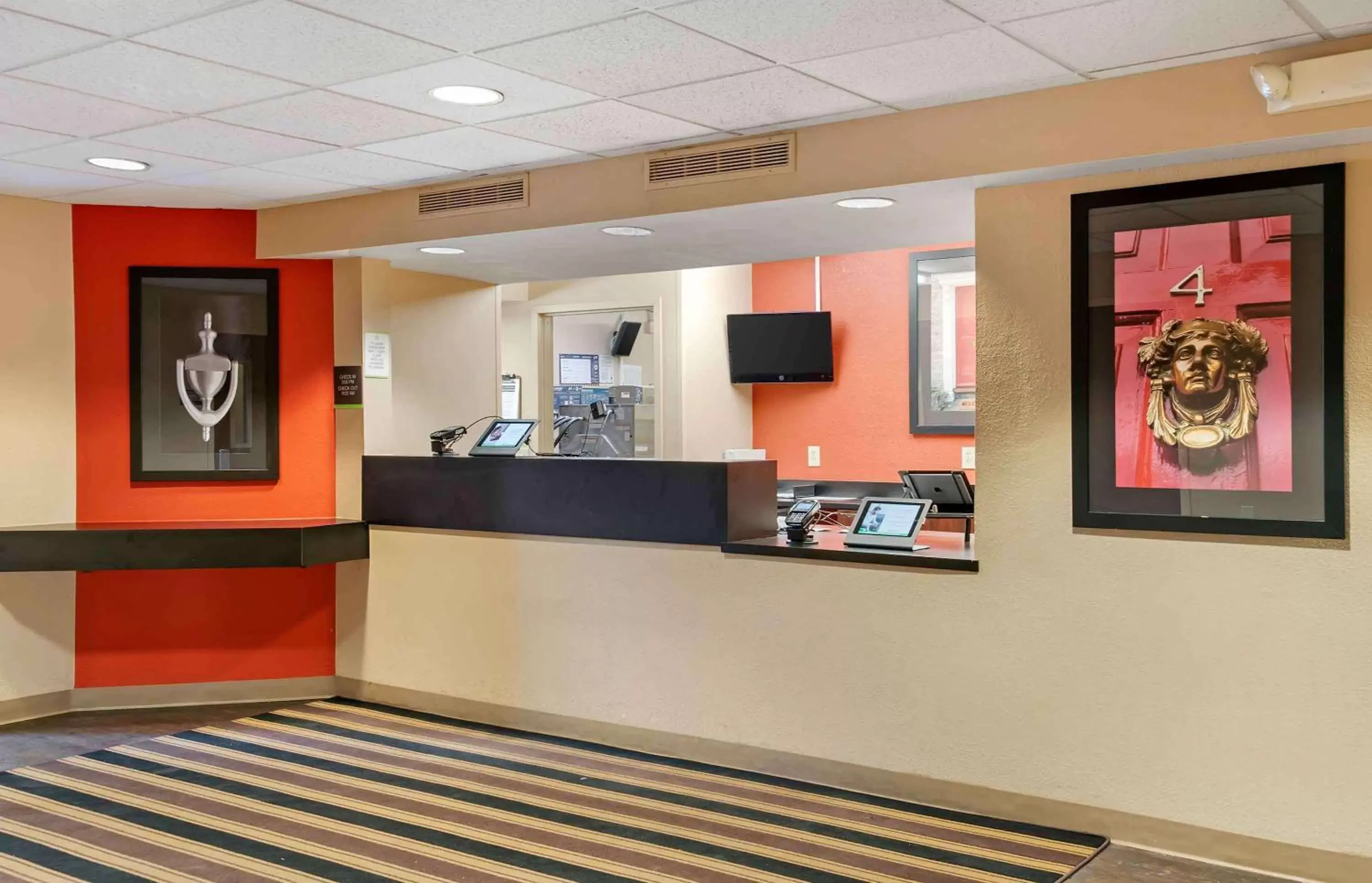 Lobby or reception, Lobby/Reception in Extended Stay America Suites - Detroit - Farmington Hills