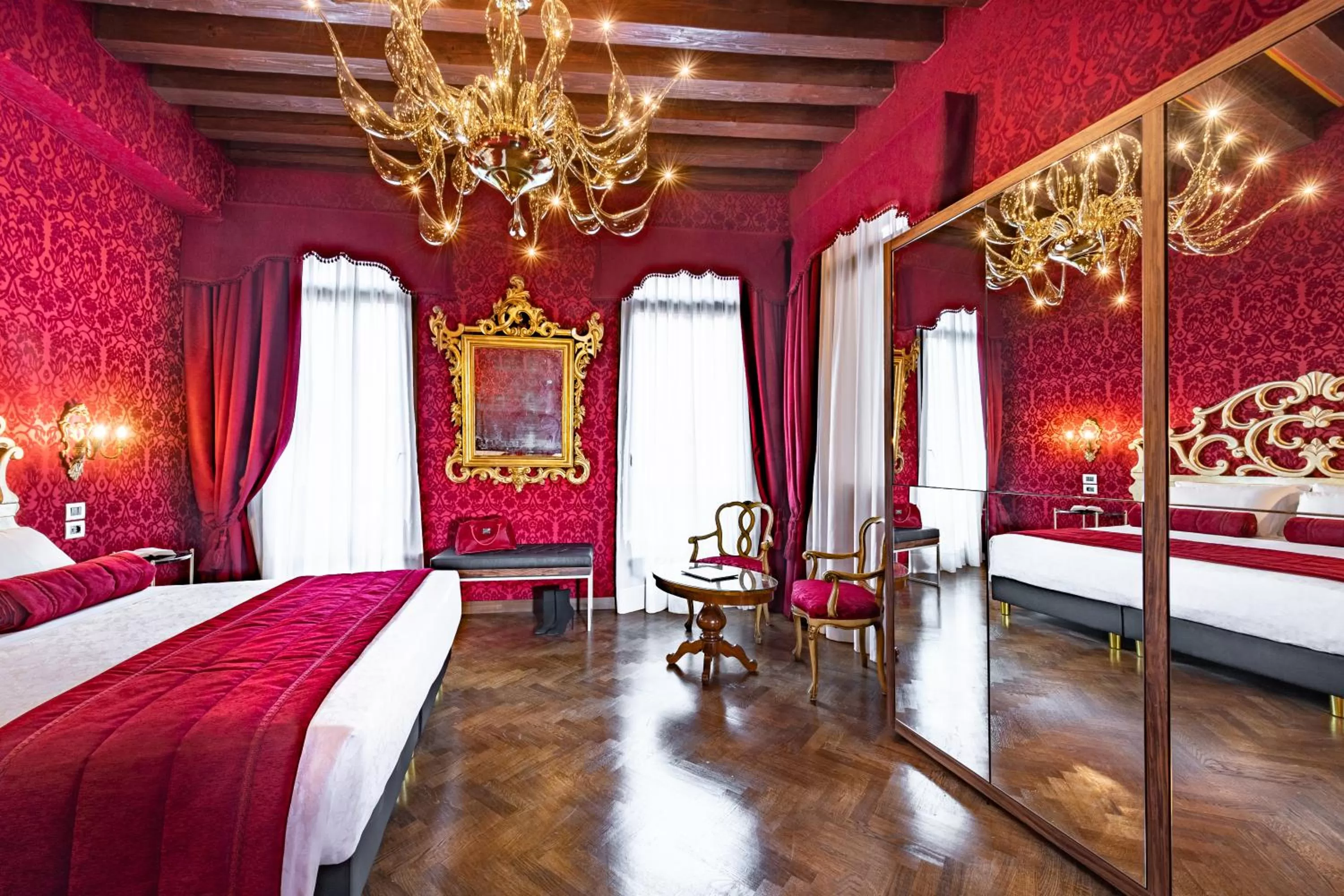 Photo of the whole room, Bed in Palazzo San Lorenzo