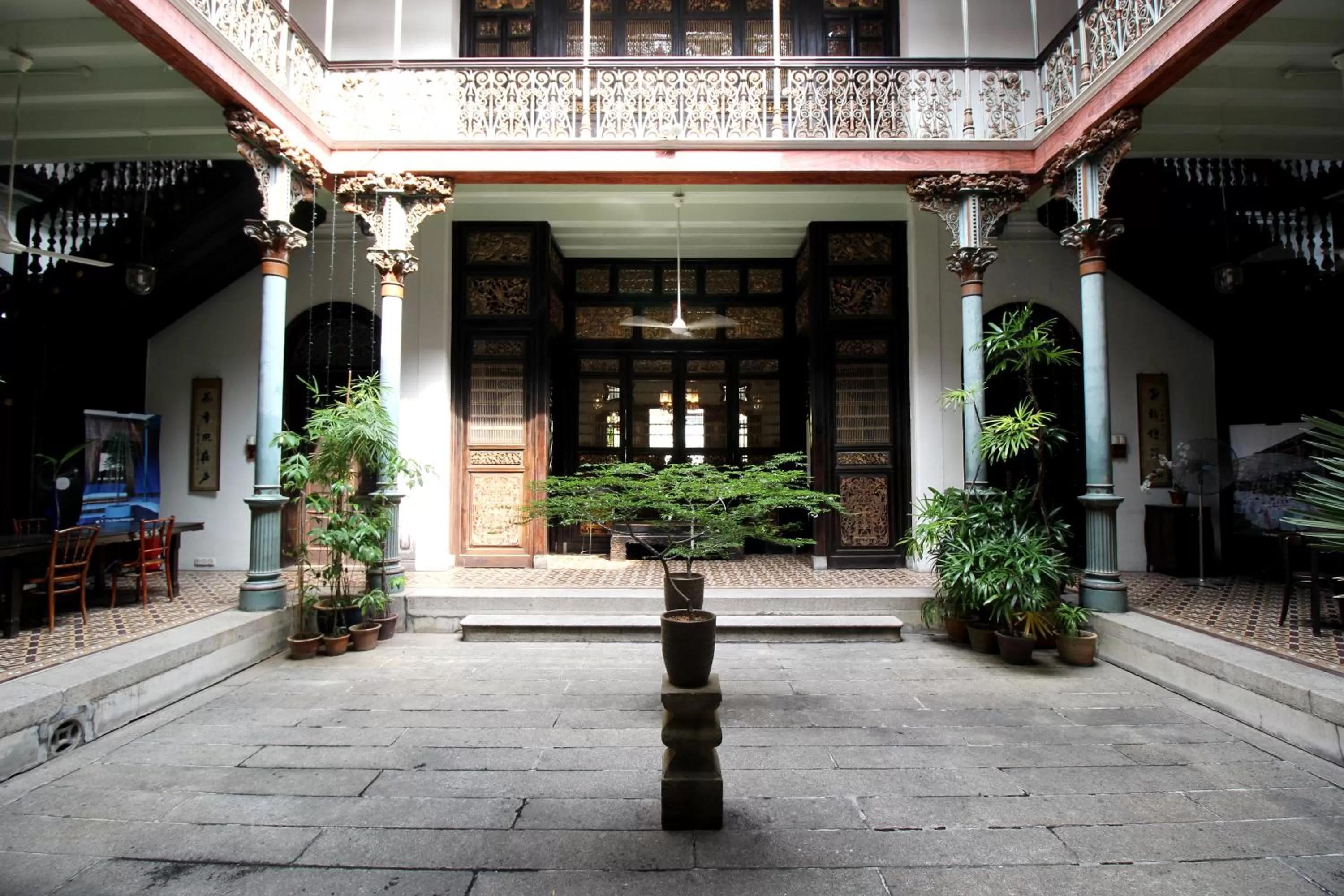 Balcony/Terrace in Cheong Fatt Tze - The Blue Mansion