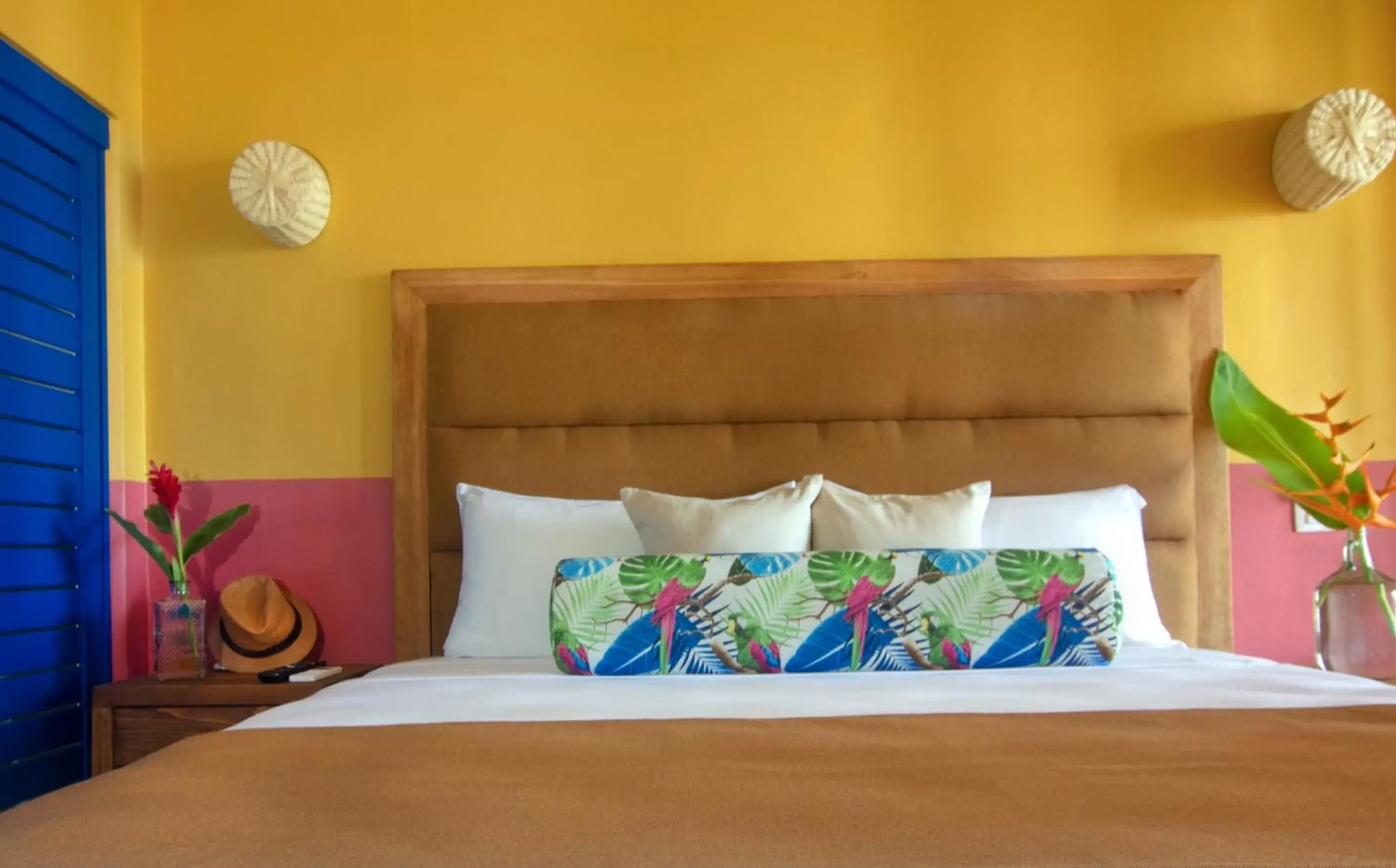 Bedroom, Bed in Albatros Suites by Bedsfriends