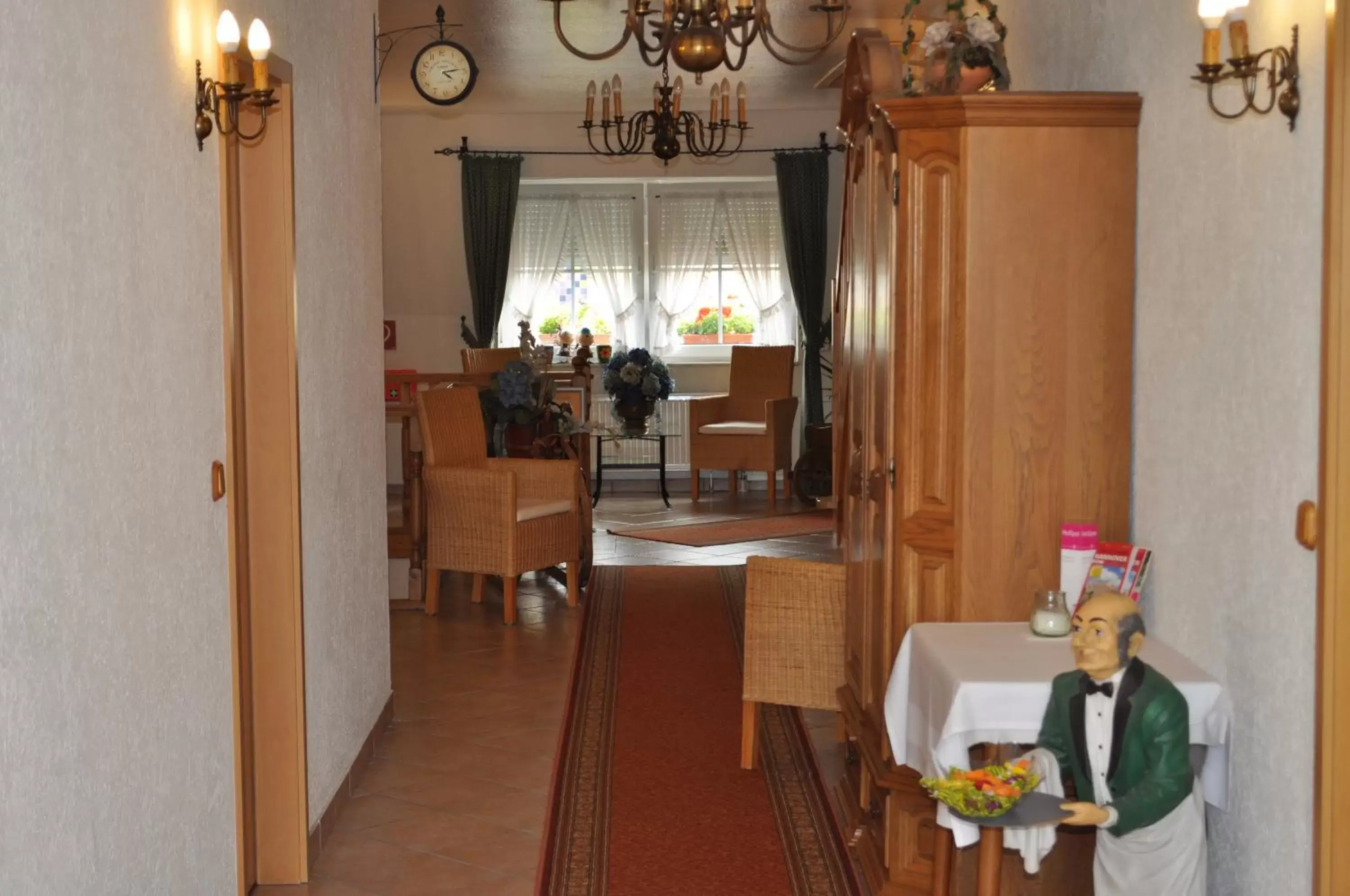 Property building in Hotel & Restaurant Bei Hölzchen