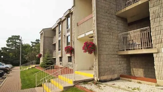 Property building in Royal Harbour Resort