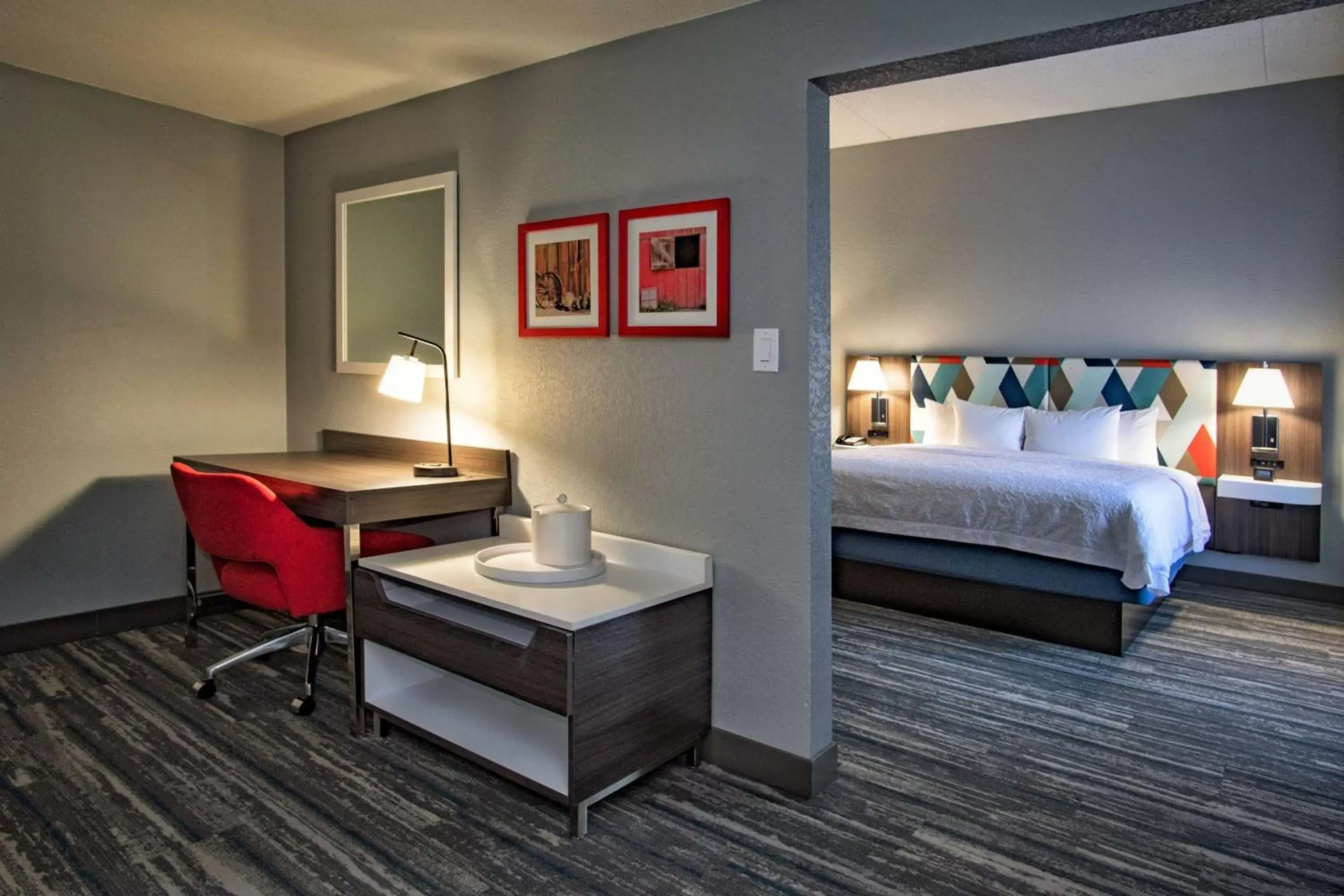 Bedroom, Bed in Hampton Inn Oklahoma City/Yukon